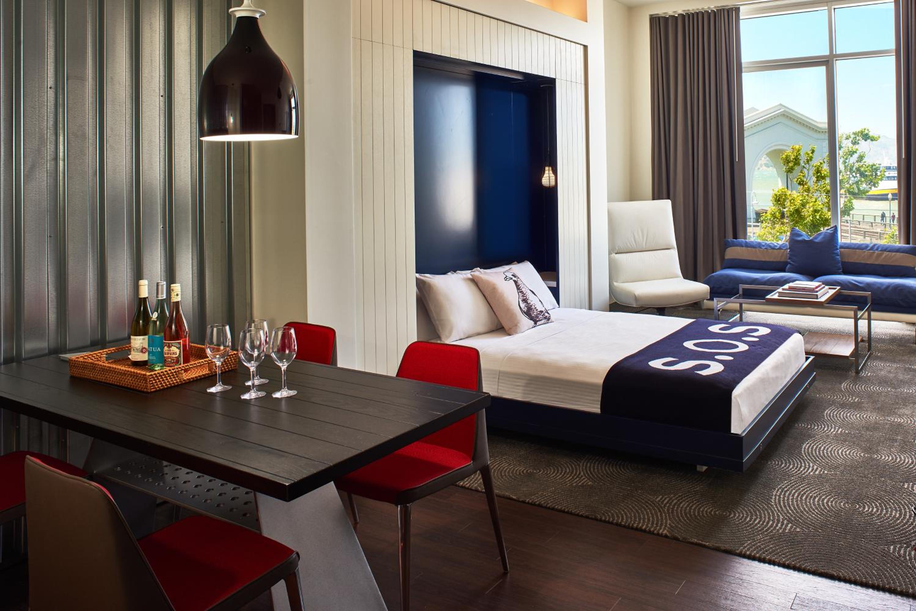 Premium Waterfront Double/Double Studio Suite