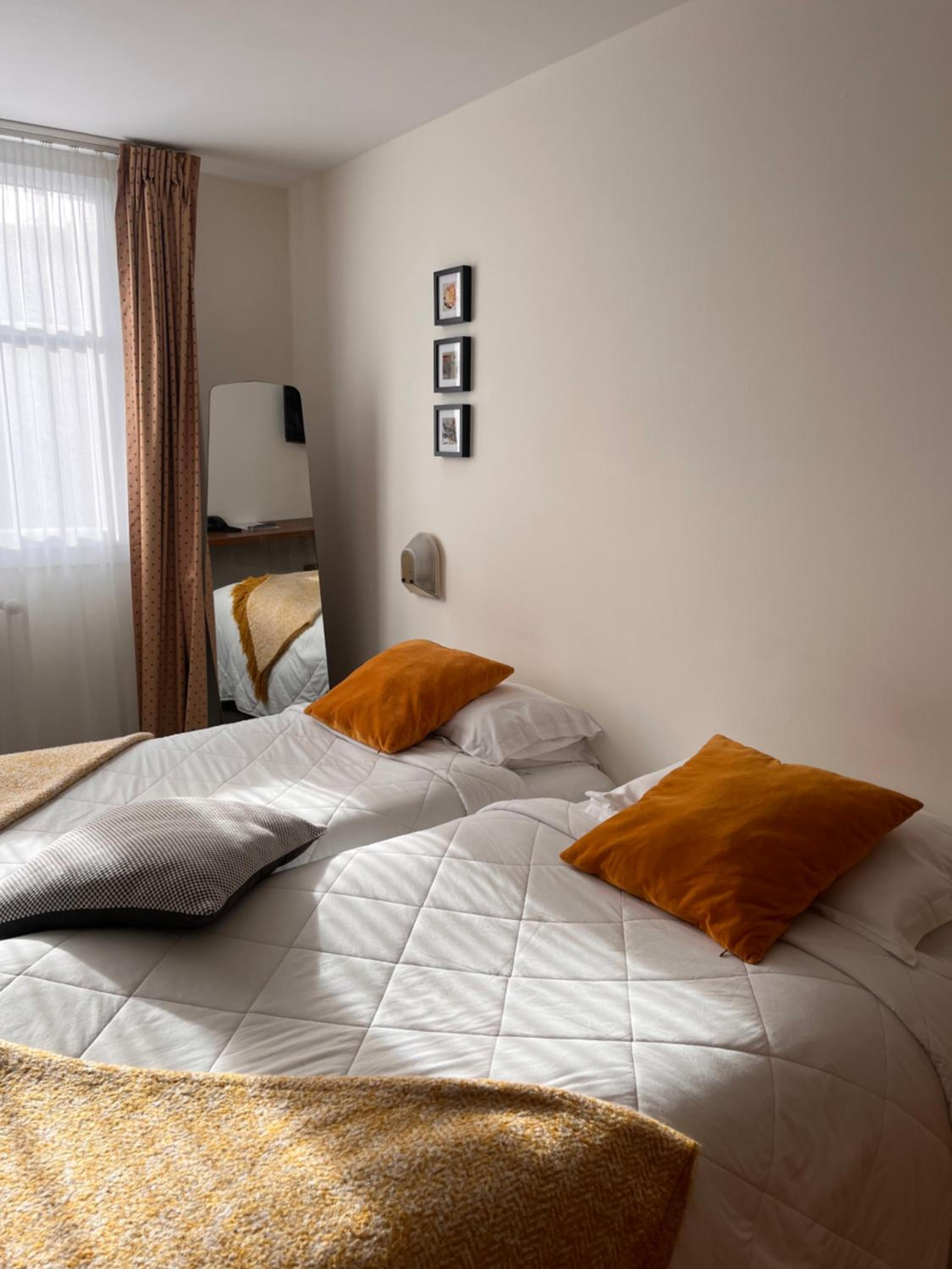 Standard Twin Room with Garden View photo 2