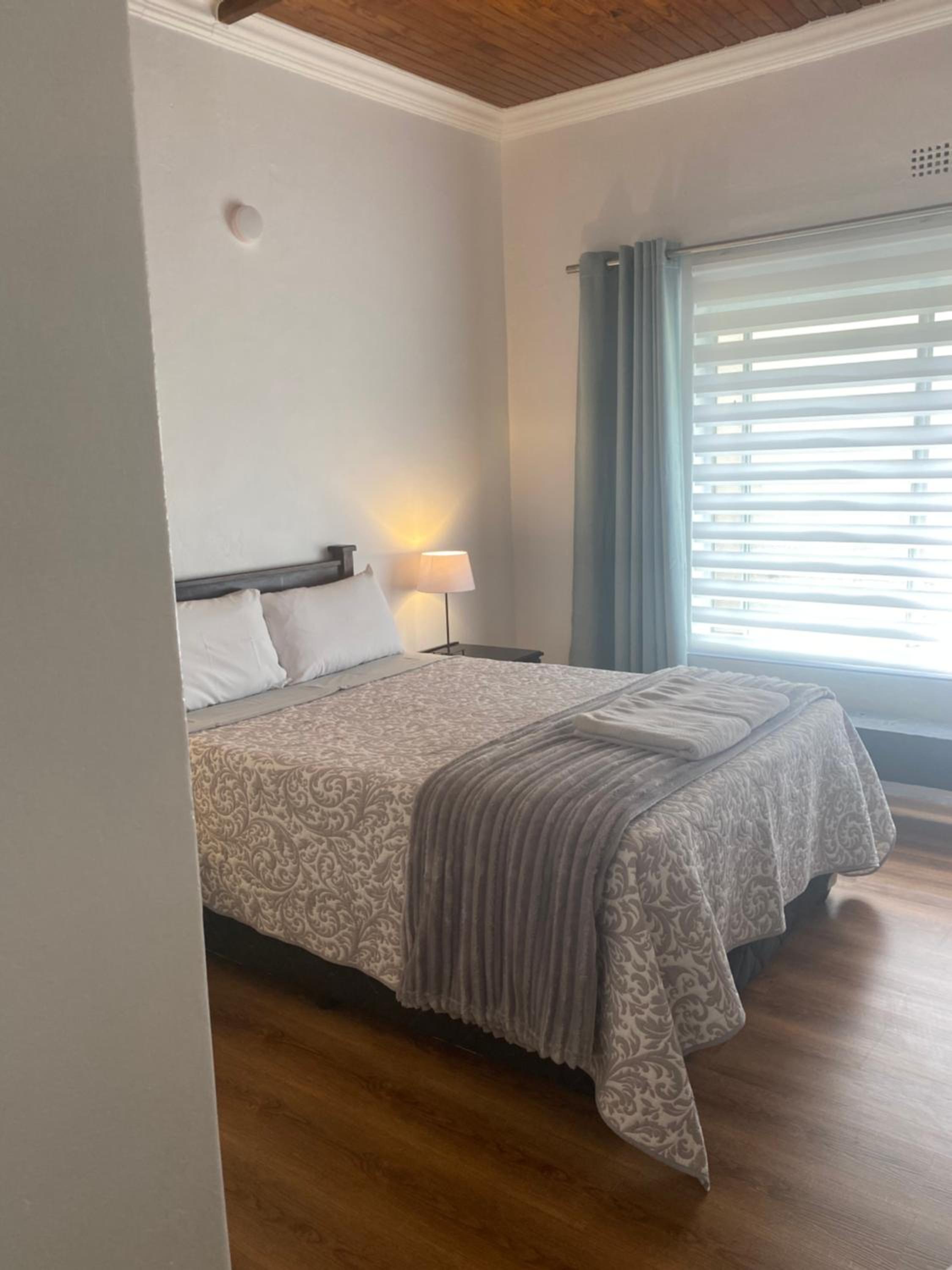Double Room with Shared Bathroom photo 1