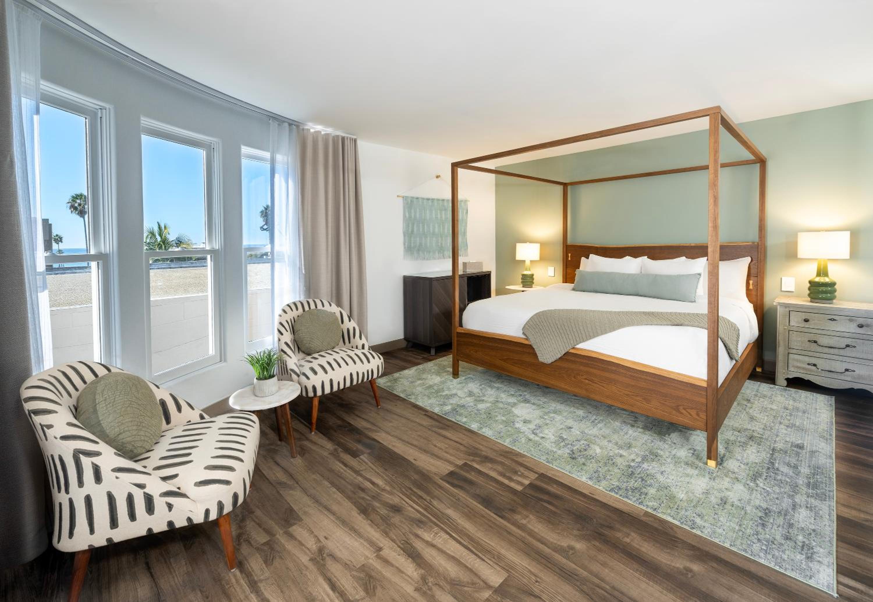 King Suite with Sea View - Photo 3