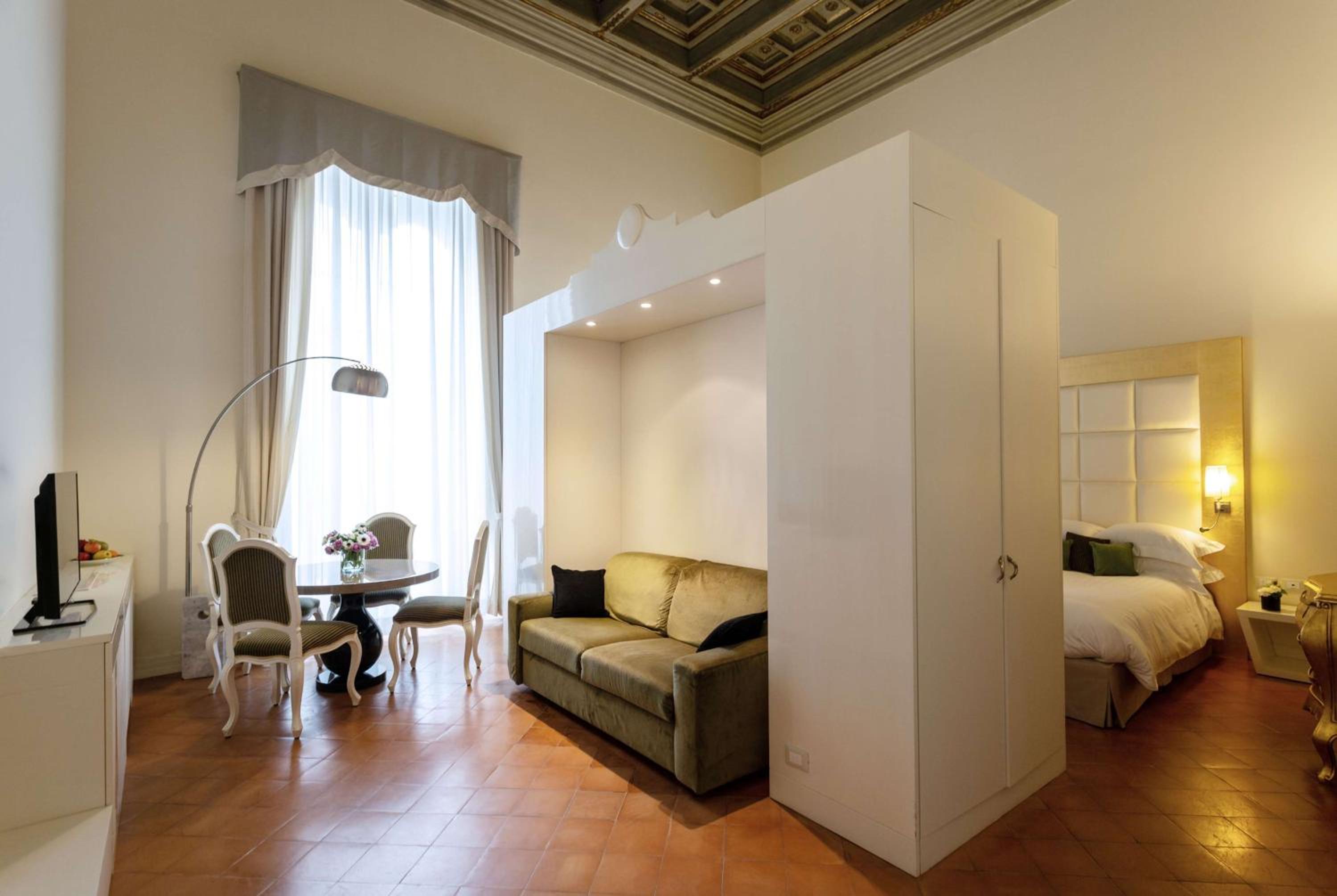 Junior Suite thumbnail 6