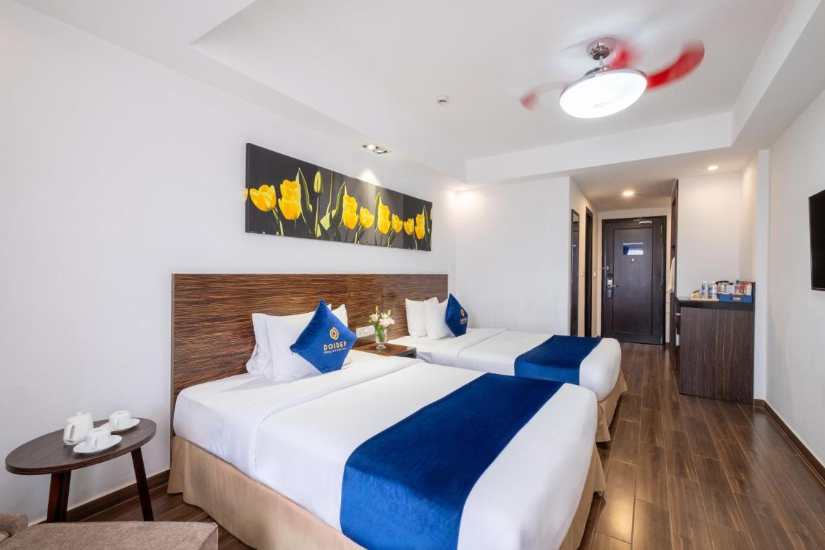 Family Suite with Balcony photo 1