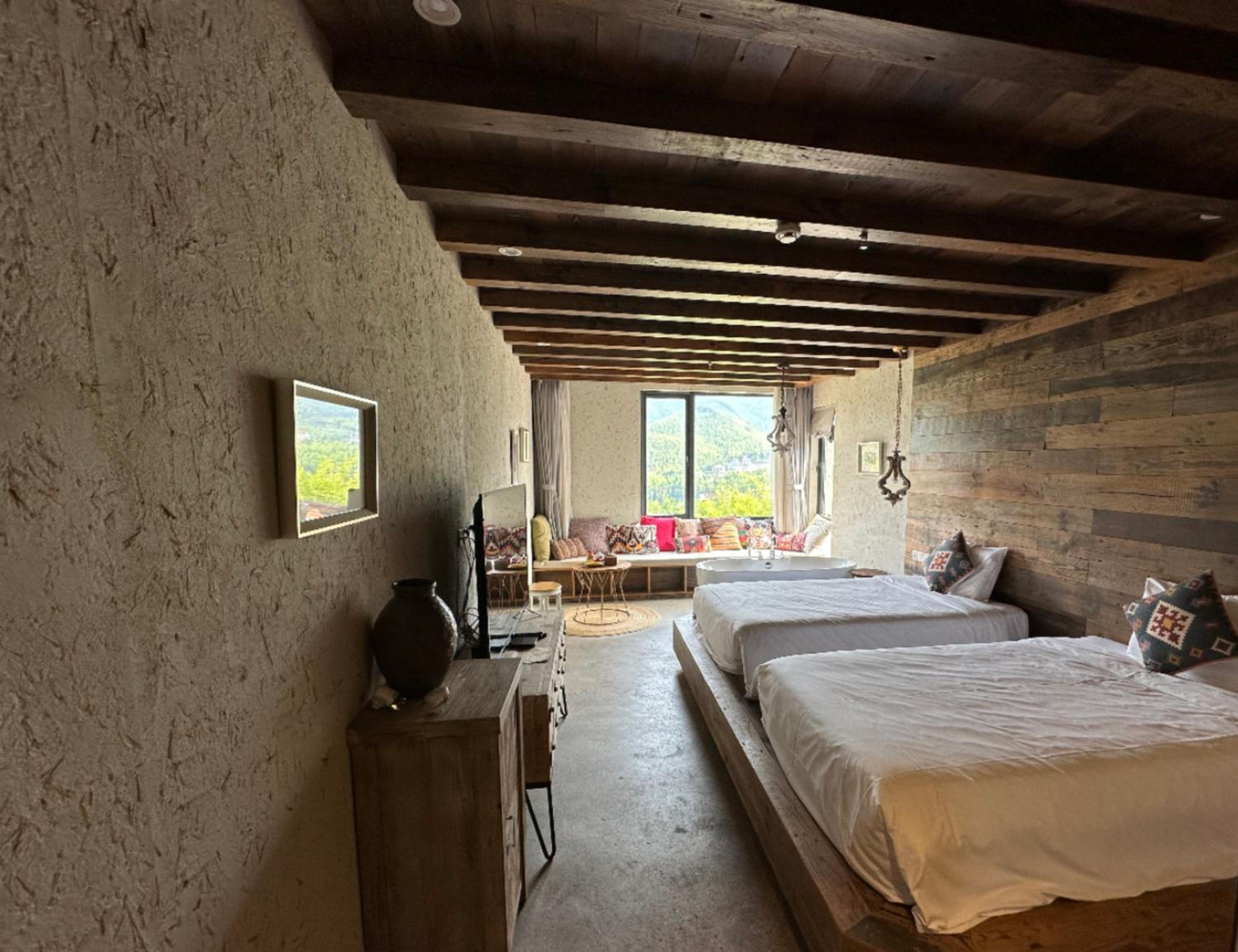 Twin Room With Mountain View