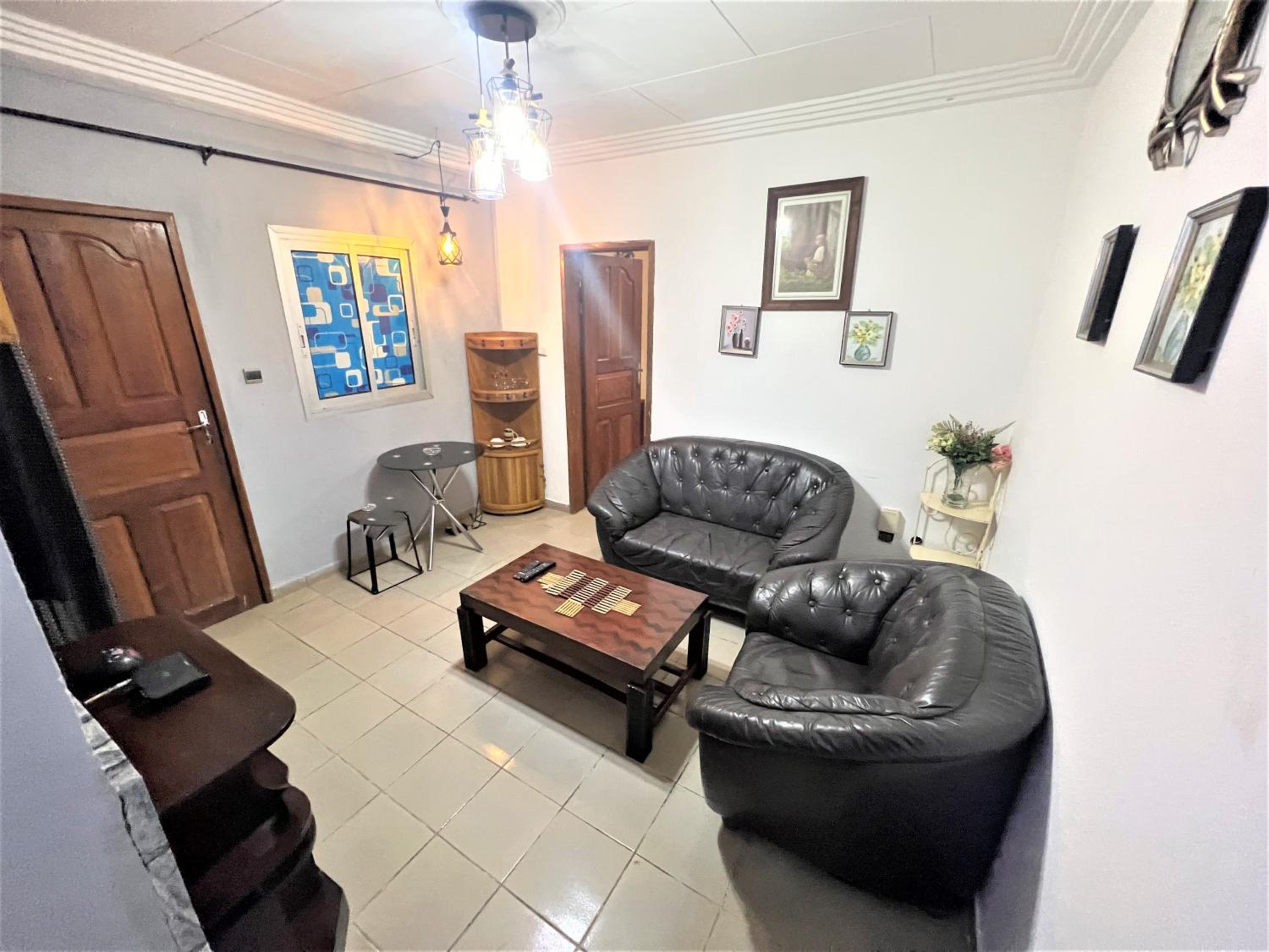 One-Bedroom Apartment photo 1