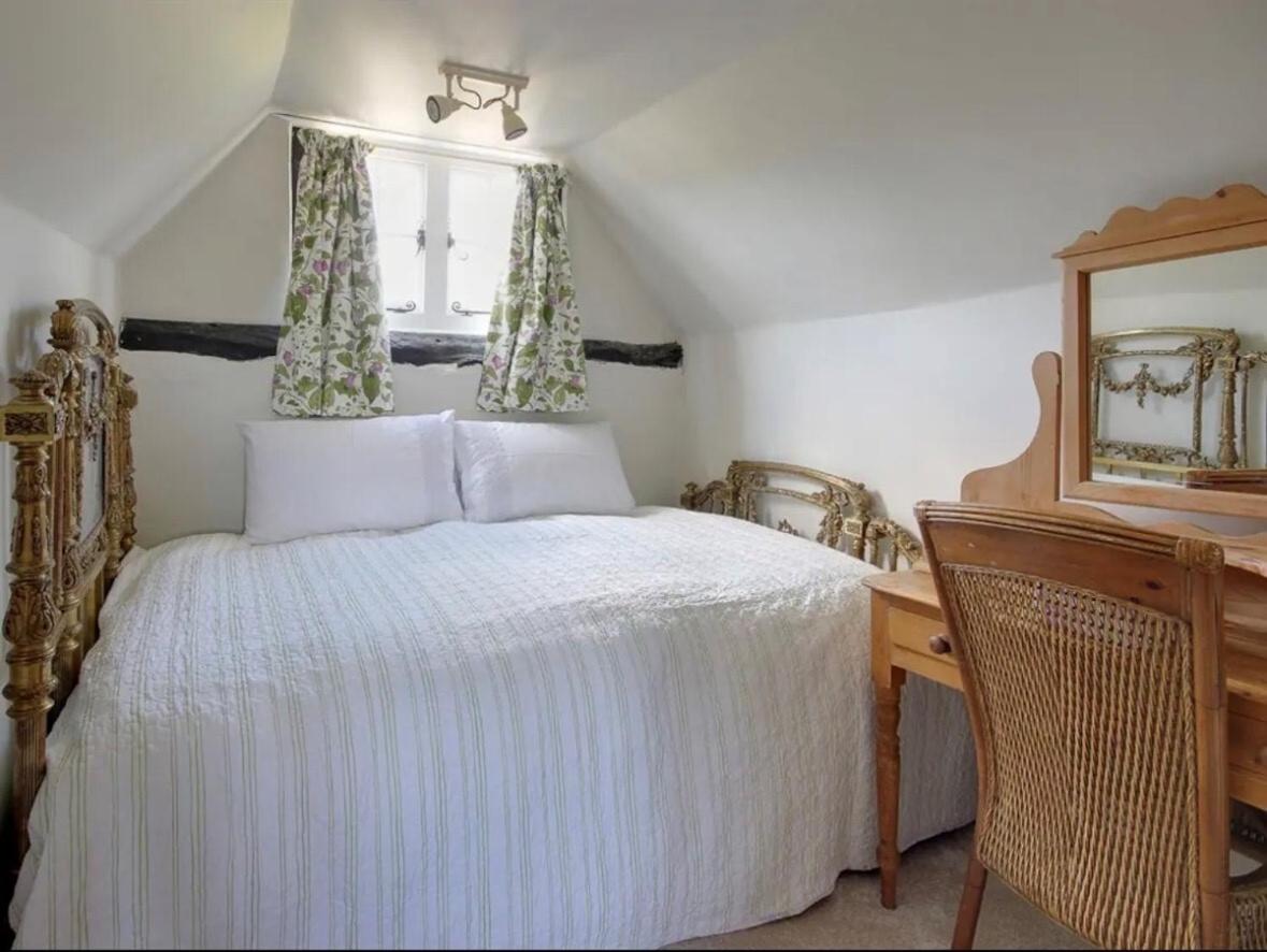 Two-Bedroom Cottage photo 2