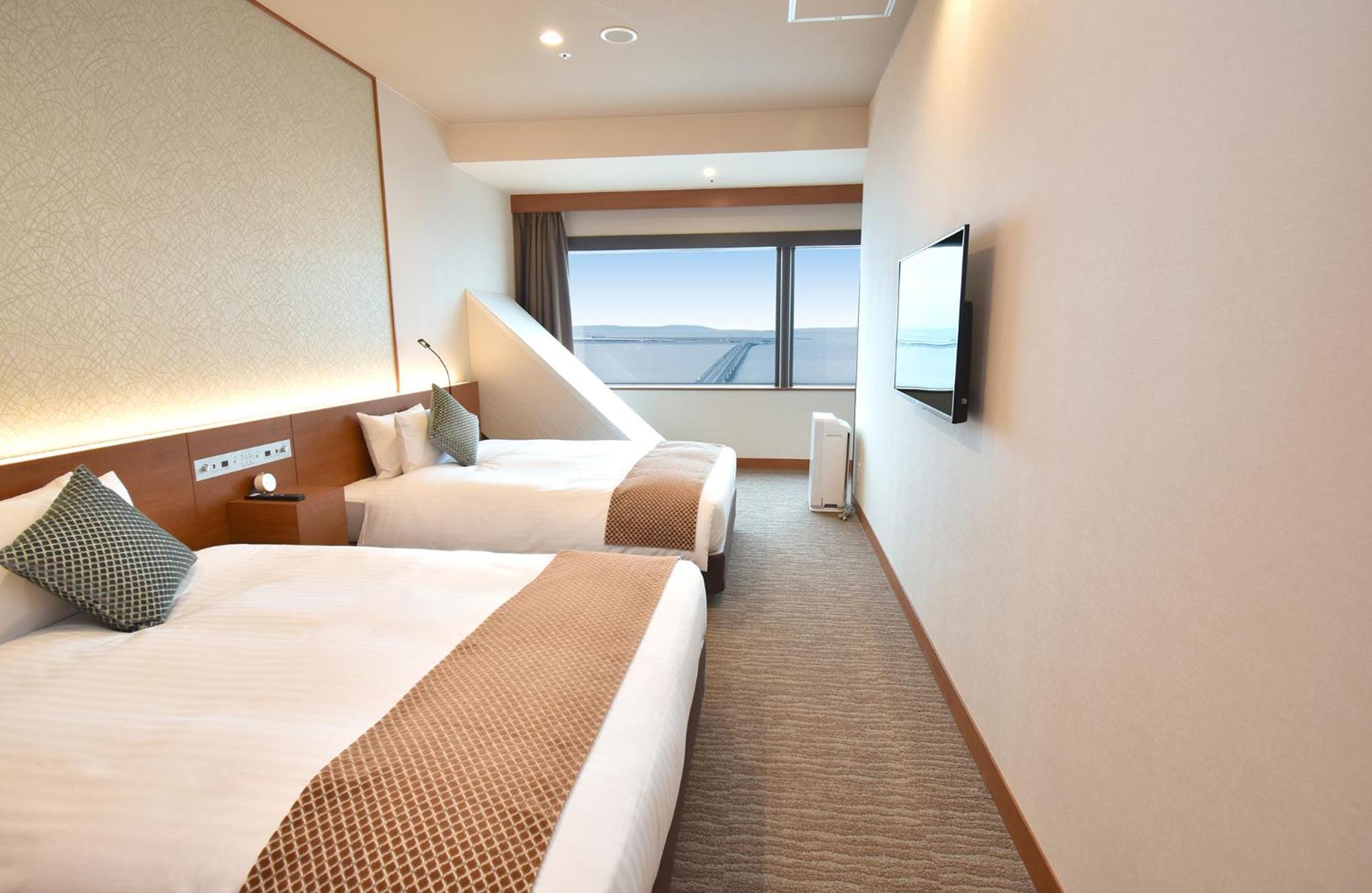Standard Twin Room with Bay View