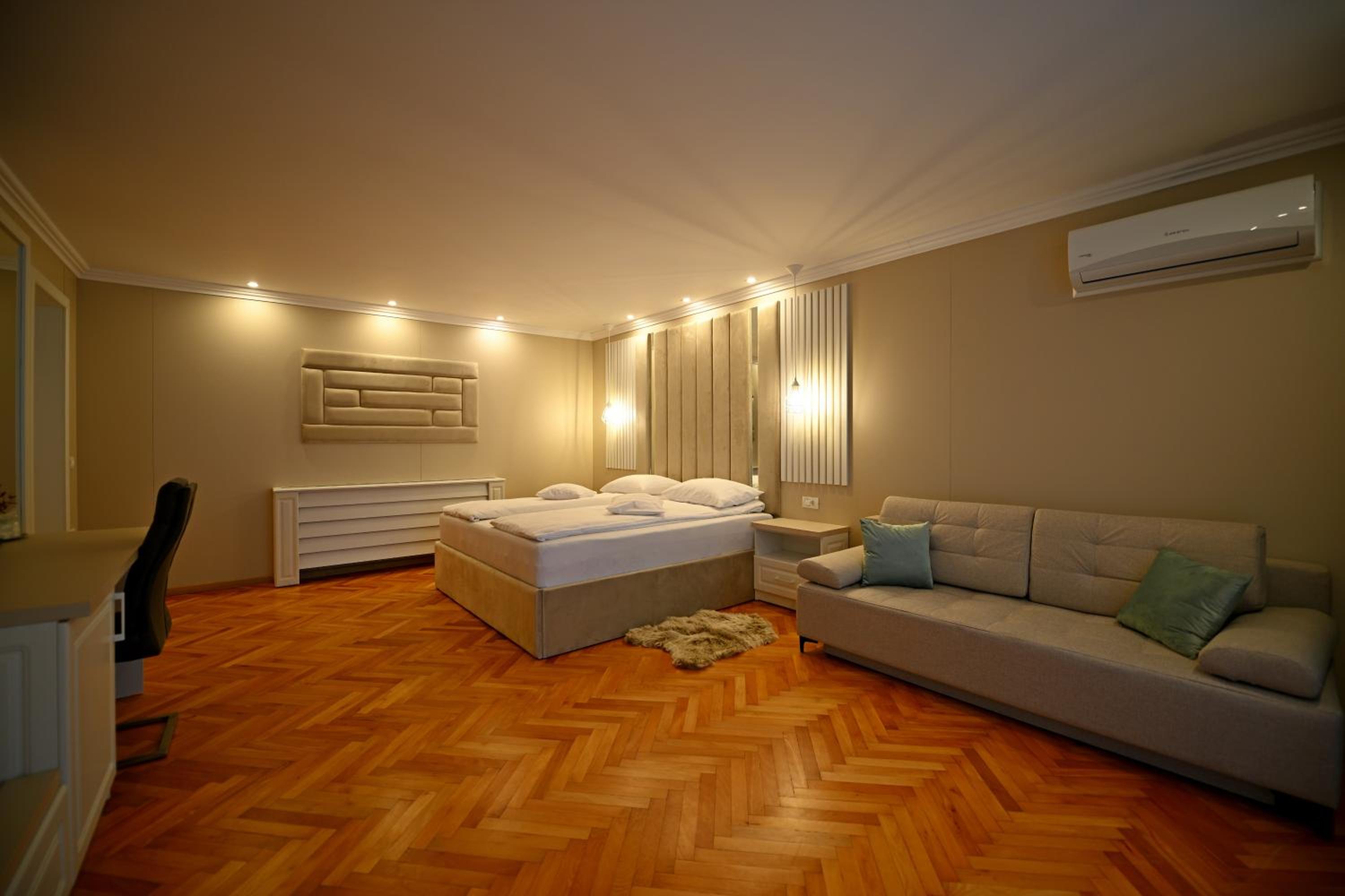 Superior Double Room - Photo 1
