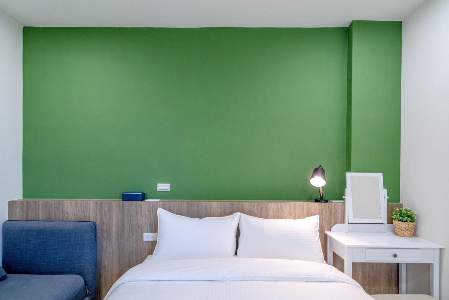 Double Room with Shared Bathroom photo 3