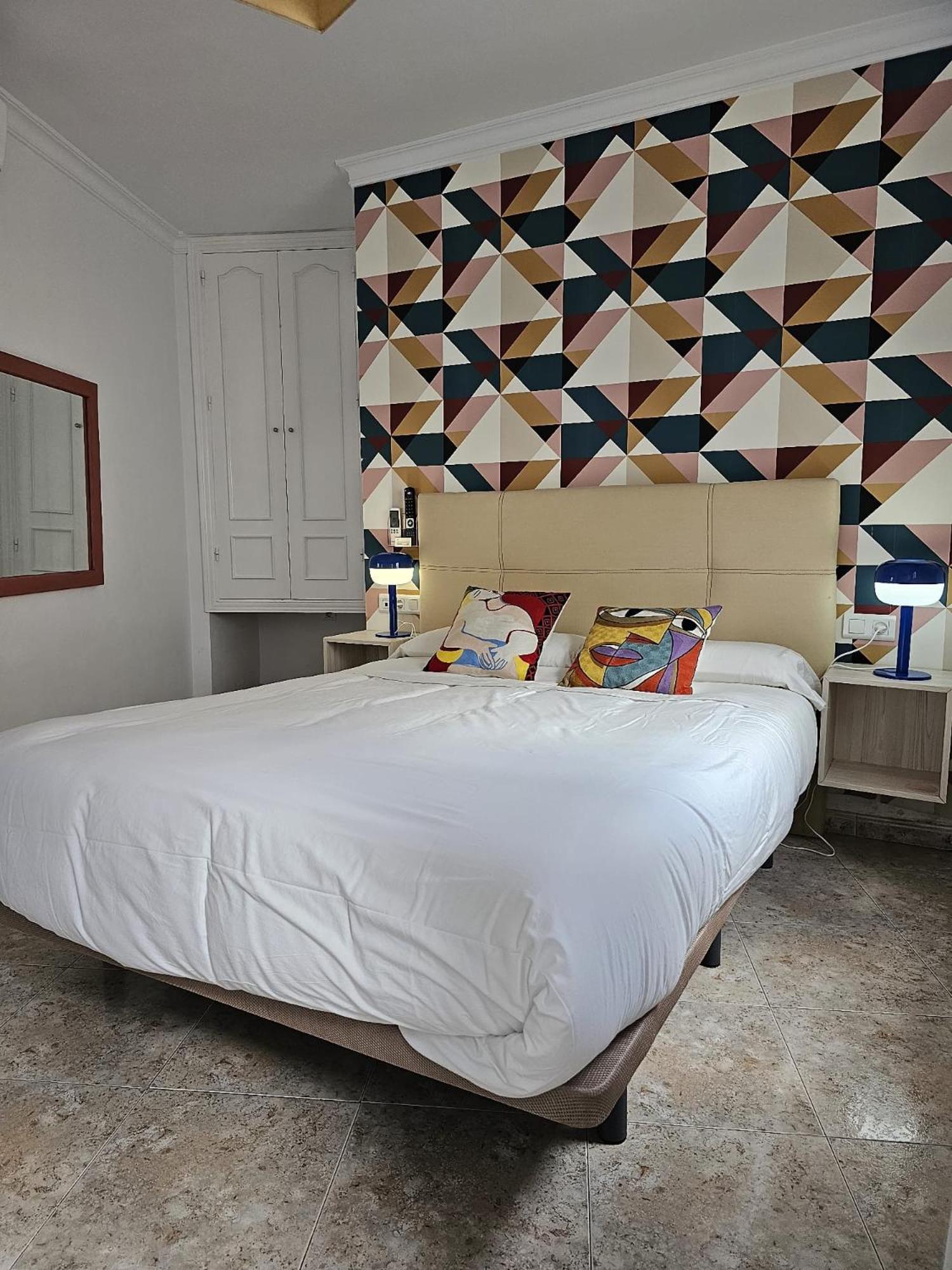 Habitación Doble con Baño Privado