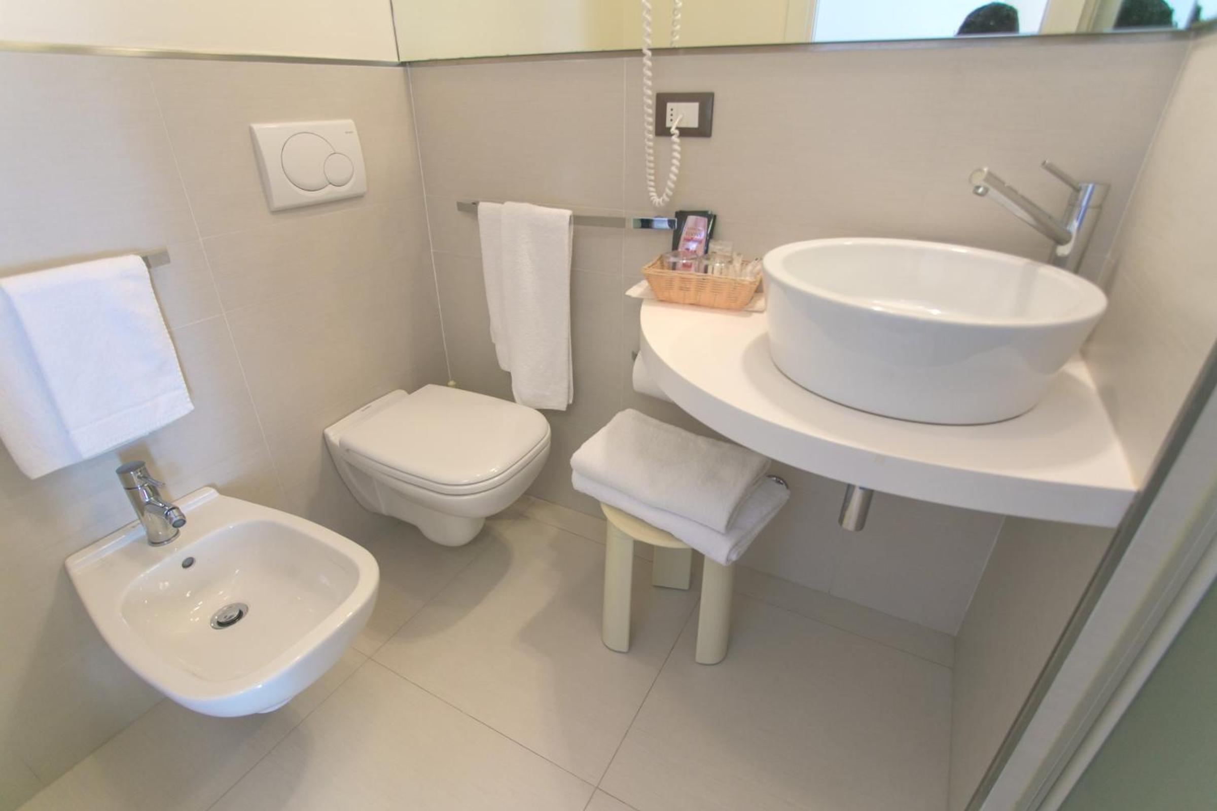 Comfort Triple Room with Balcony photo 2