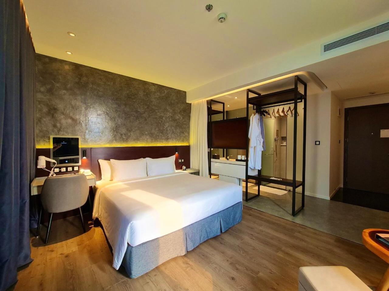 Large Double Room photo 2