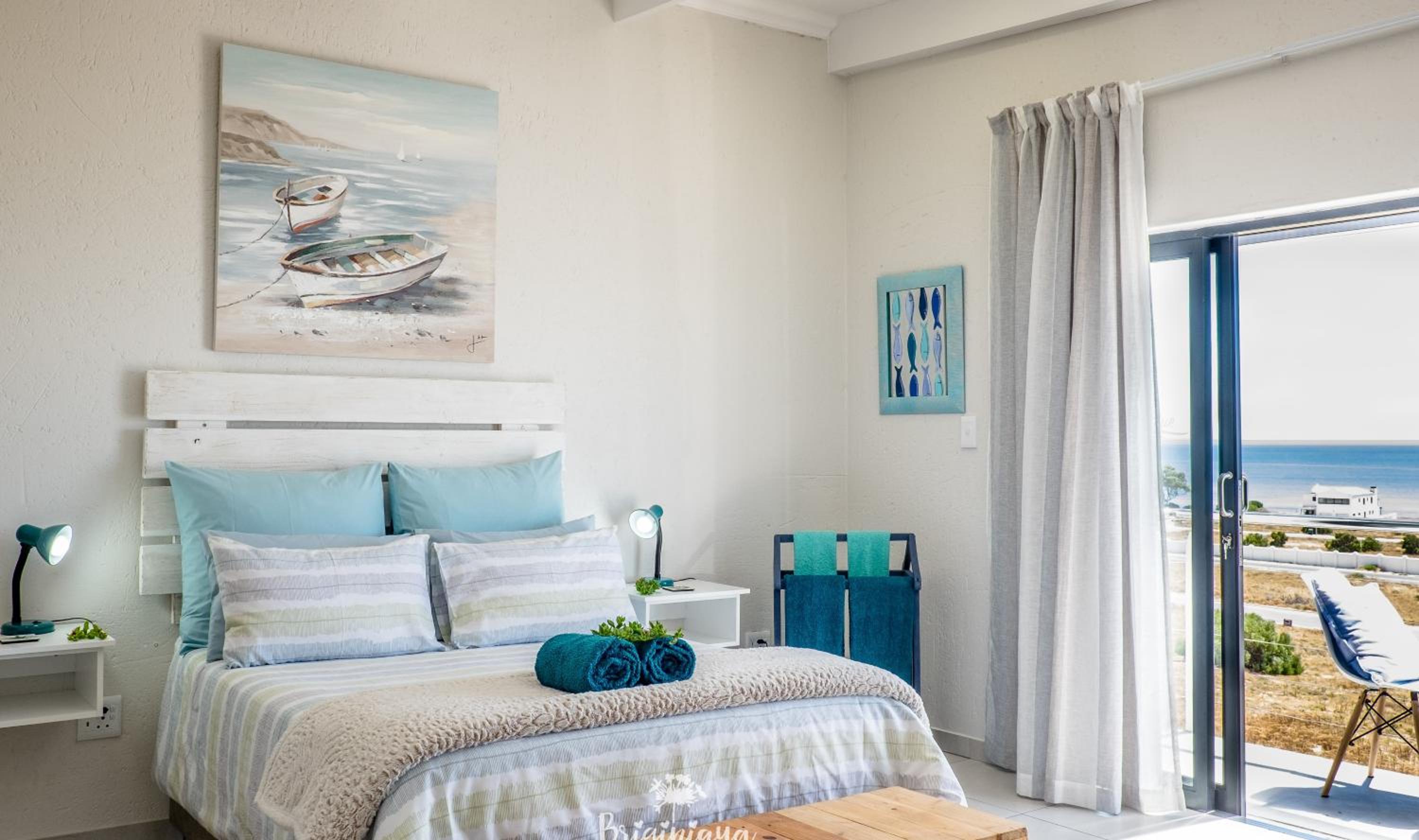 Double Room with Sea View - Photo 10