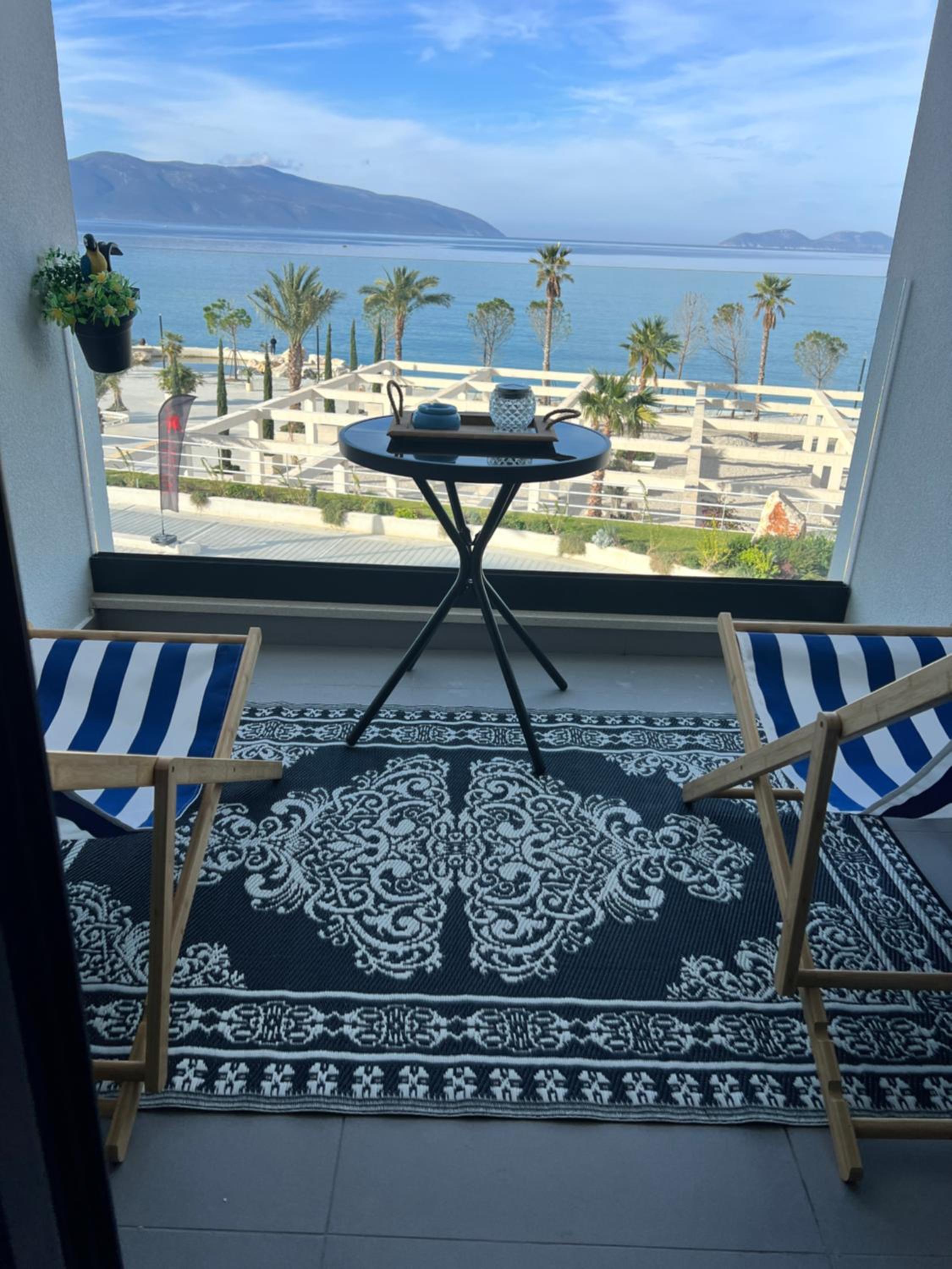 Apartment with Sea View