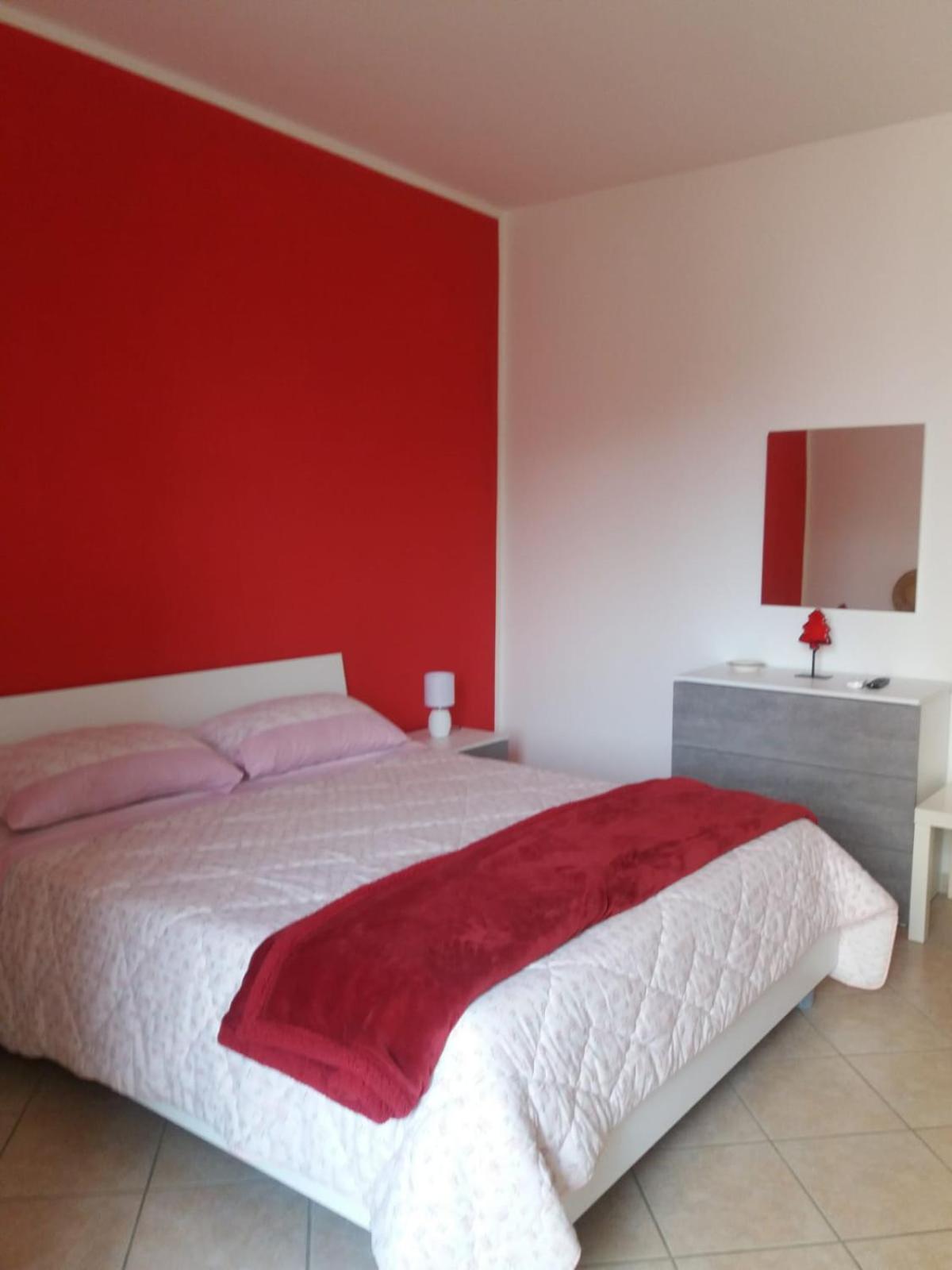 Deluxe Room - Photo 12