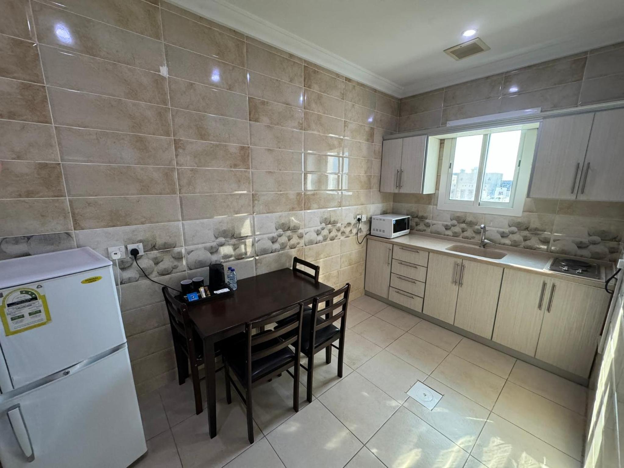 Two-Bedroom Suite - Photo 4