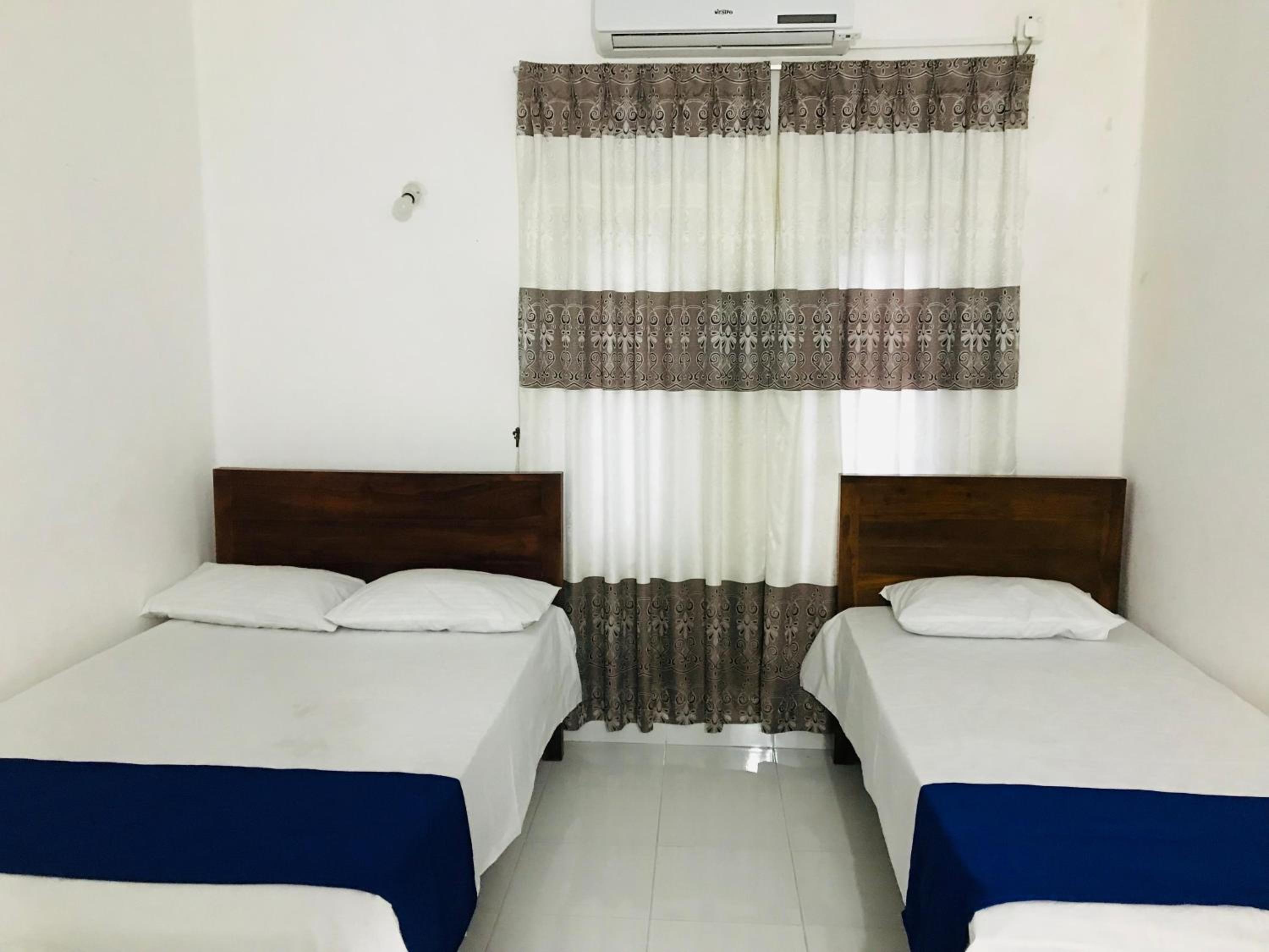 Triple Room with Private Bathroom photo 3