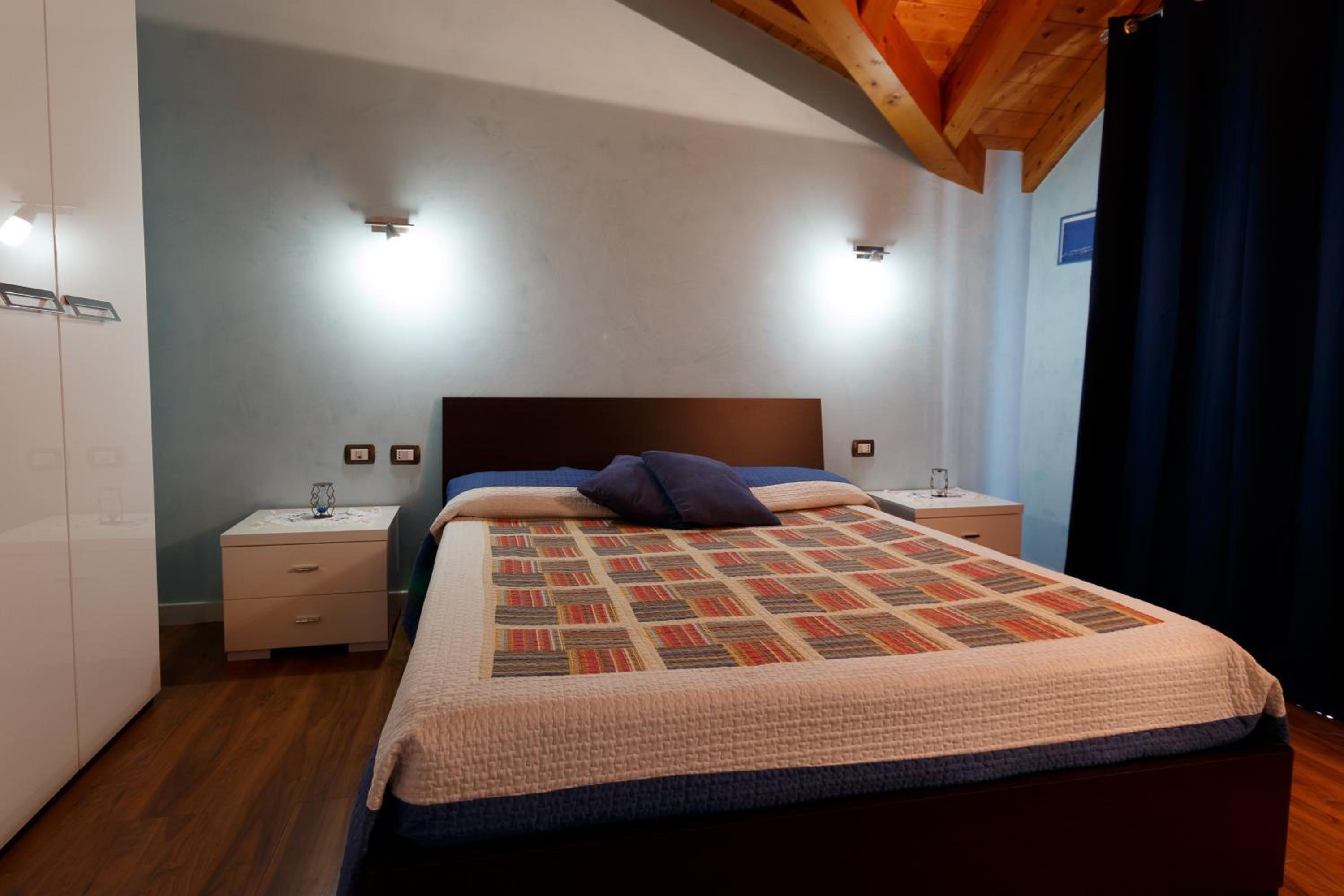 Double Room with Internal Private Bathroom photo 3