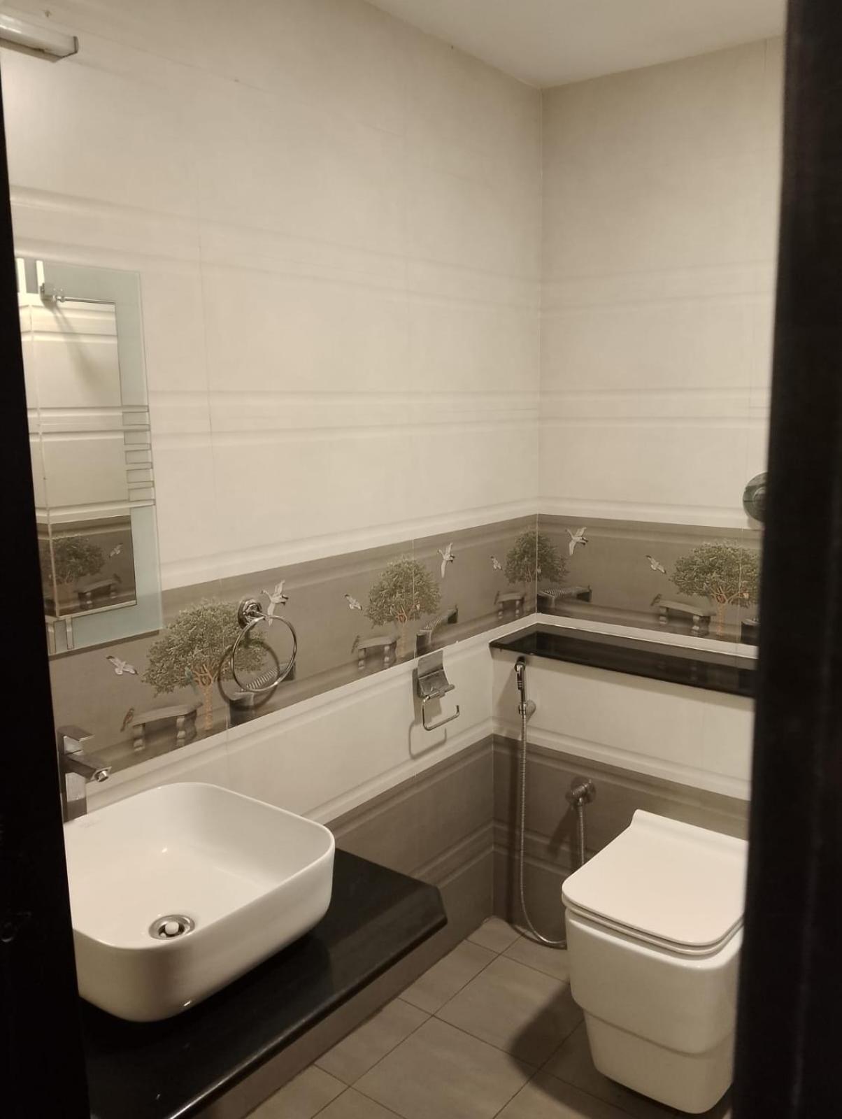 Deluxe Double Room (2 Adults + 1 Child) photo 2