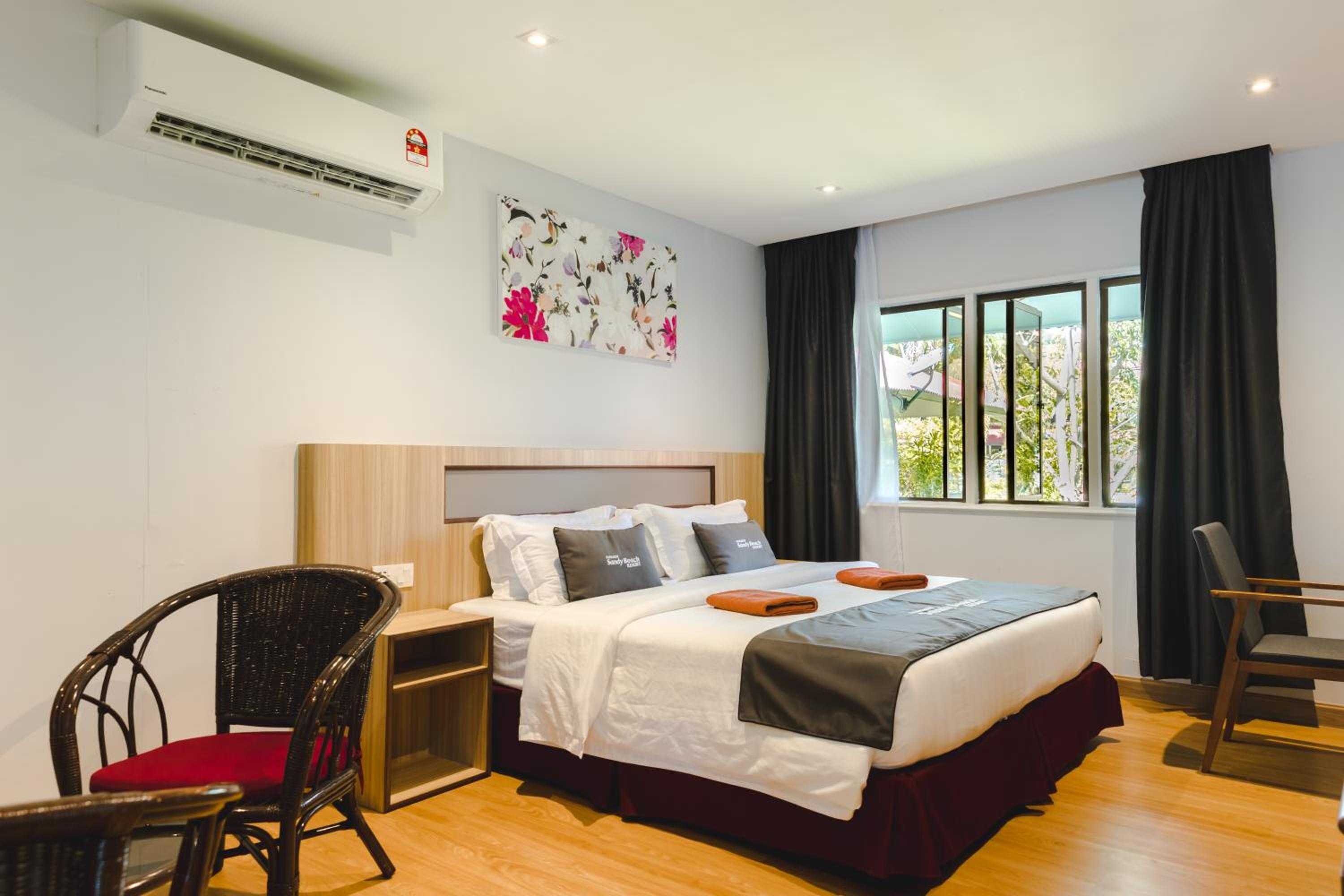 Chalet (2 Adults) photo 3