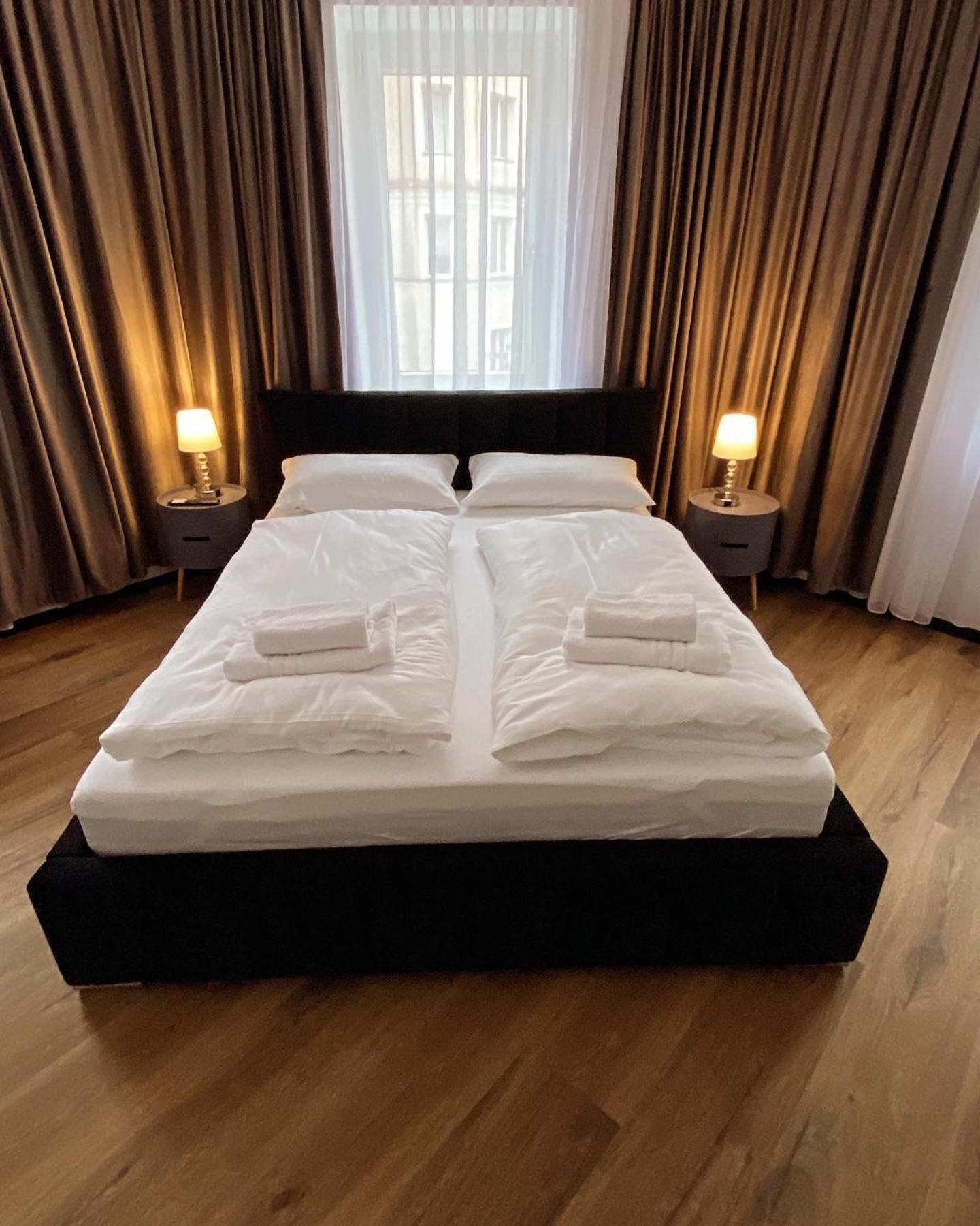 Large Double Room photo 3