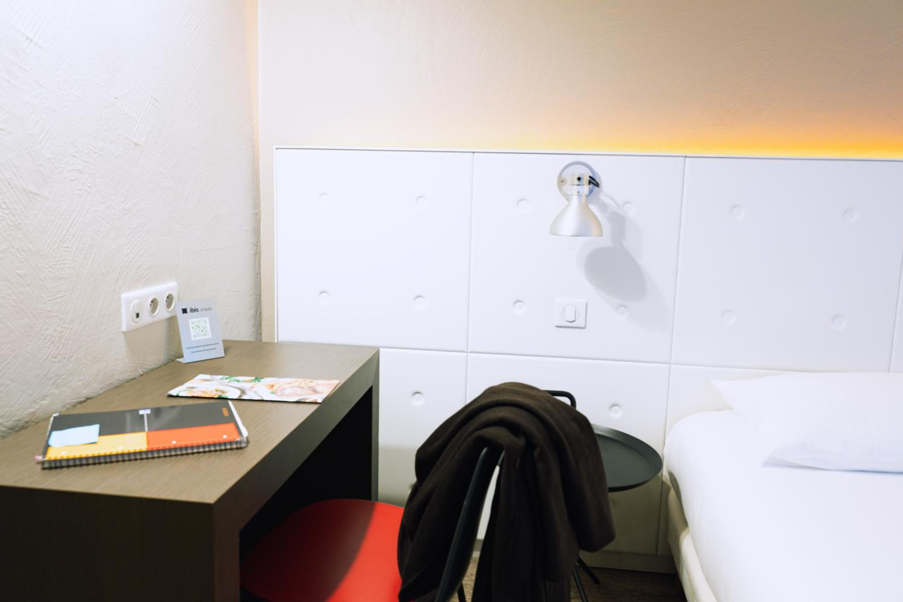 Standard Double Room - Photo 5