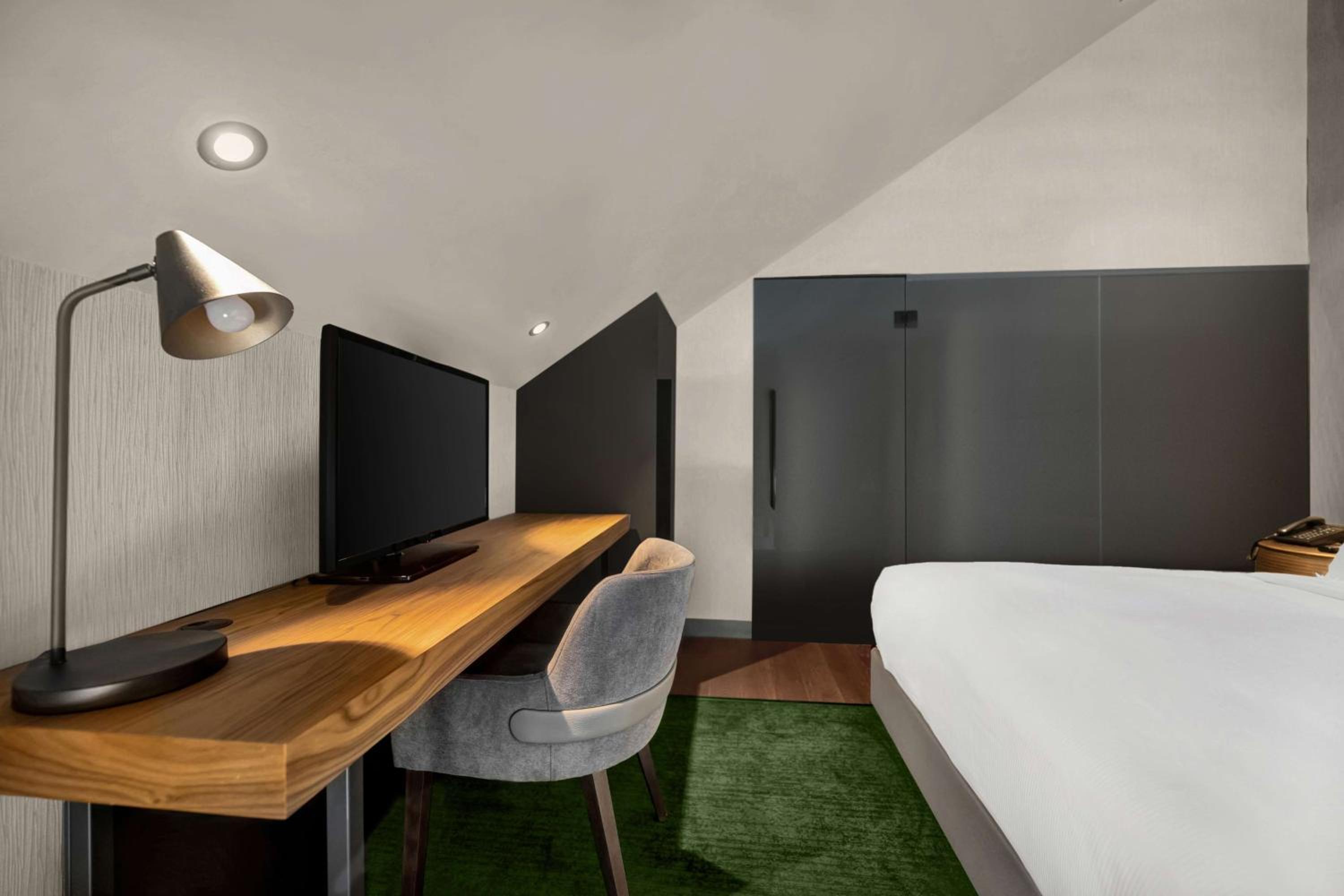 Duplex King Suite - Photo 1