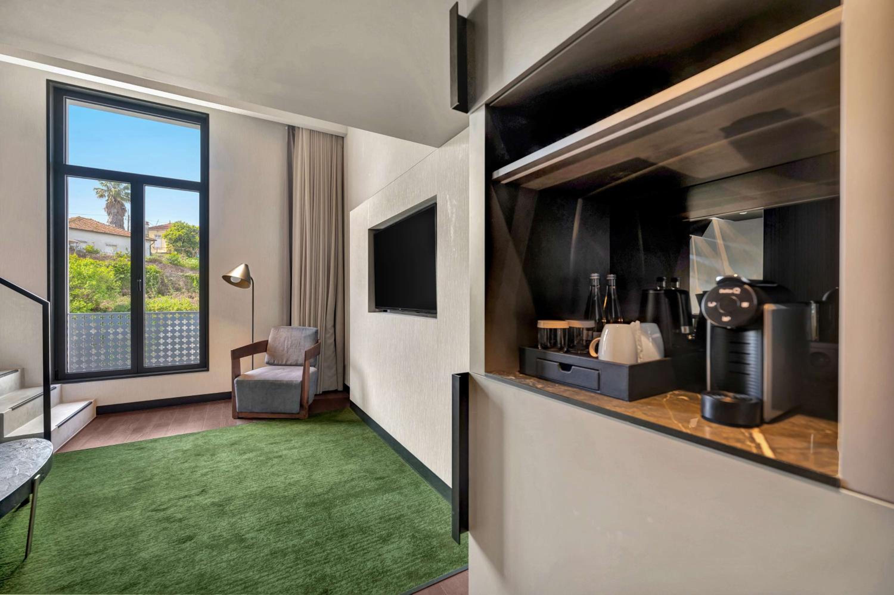 Duplex King Suite - Photo 3