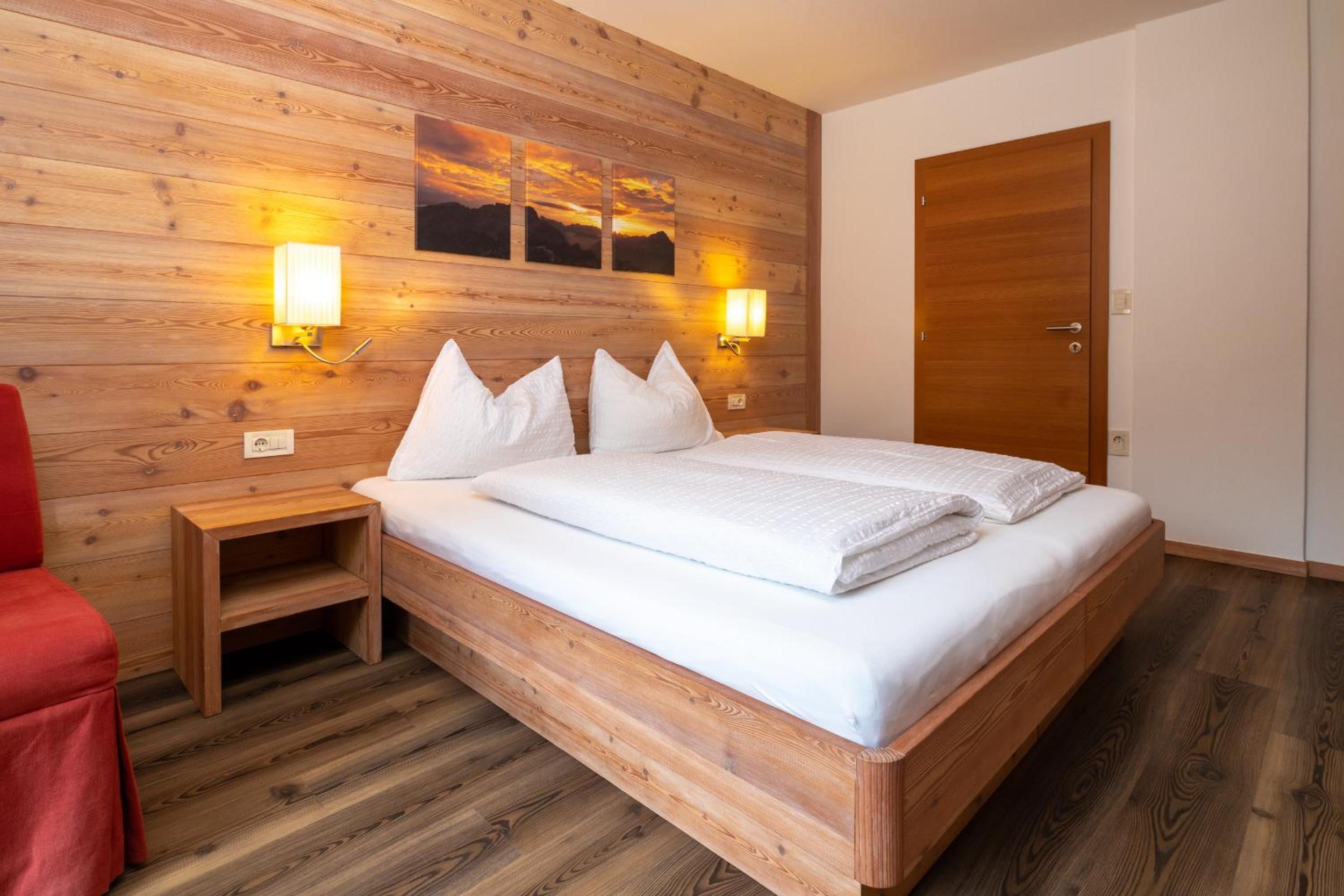 Double or Twin Room photo 1