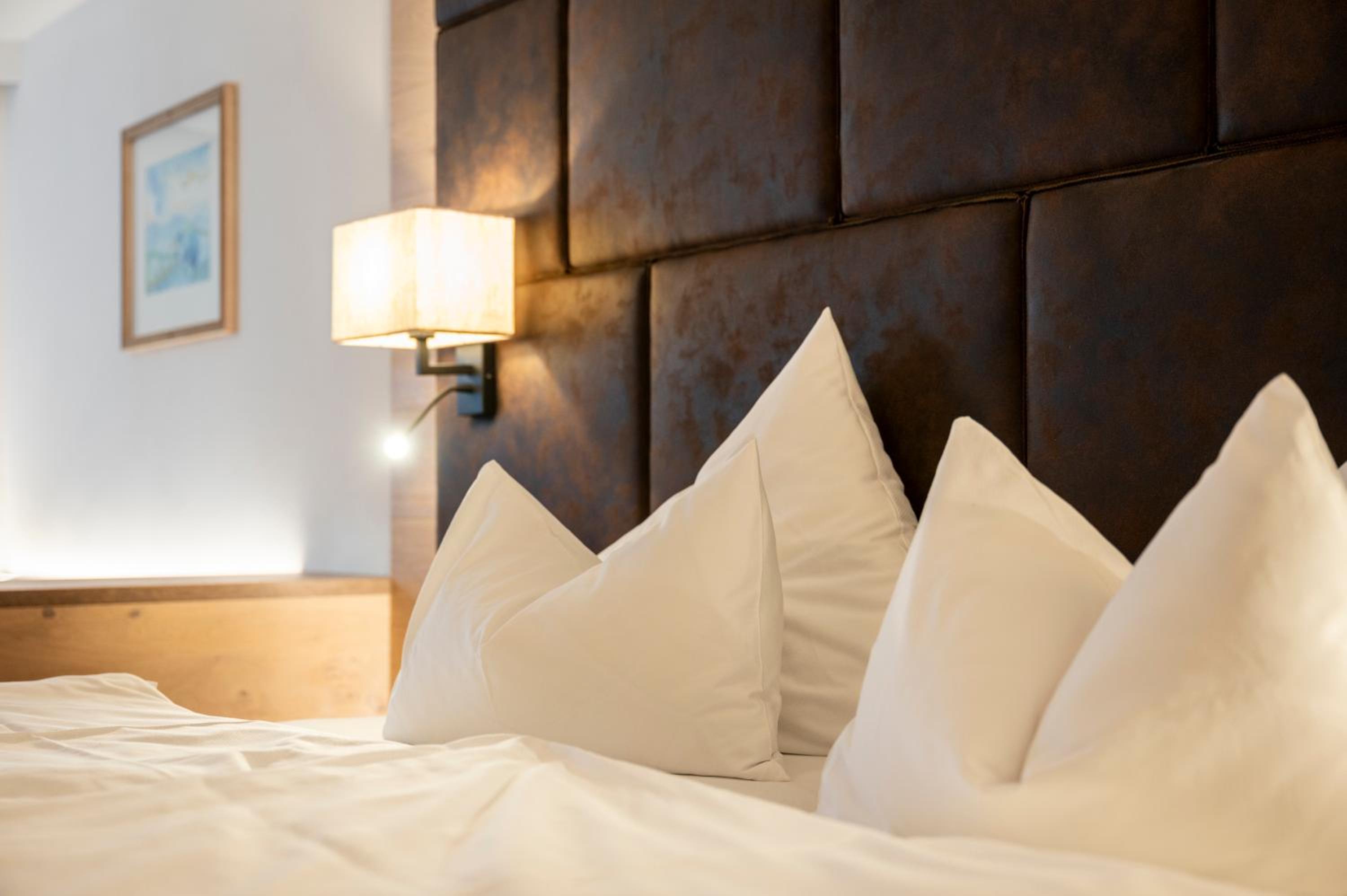 Deluxe Junior Suite - Photo 9