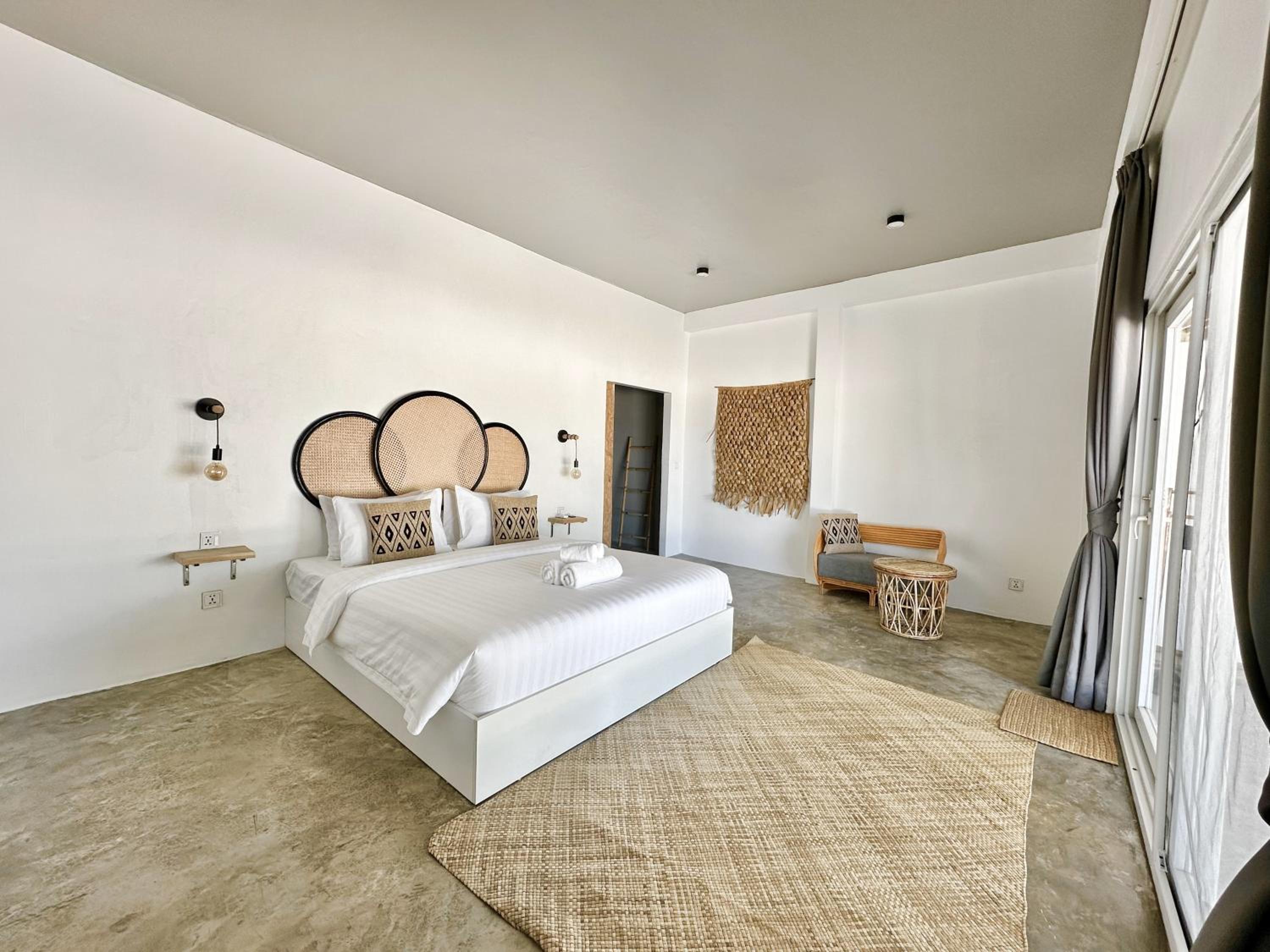 Deluxe Double Room with Sea View - Photo 7