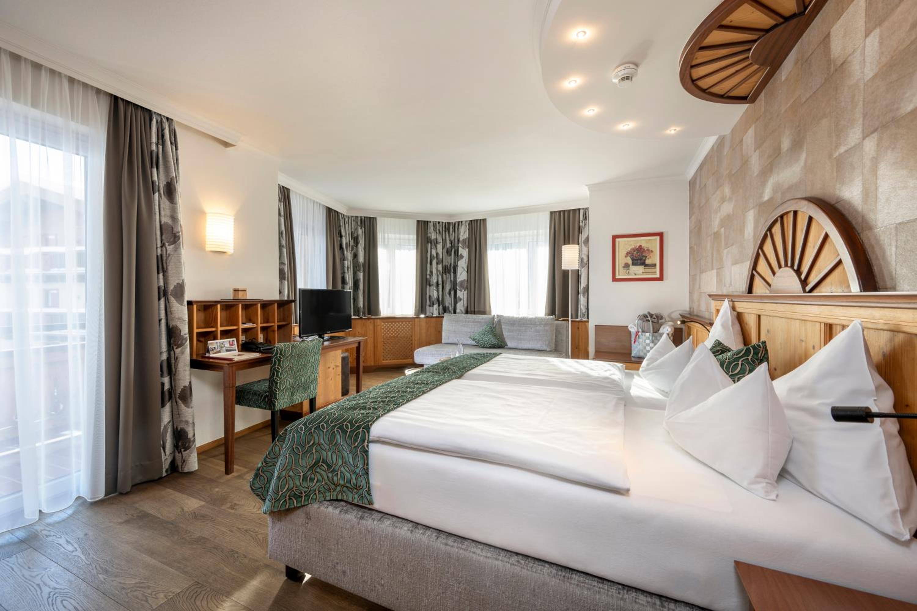 Comfort Double Room with Balcony - Photo 1