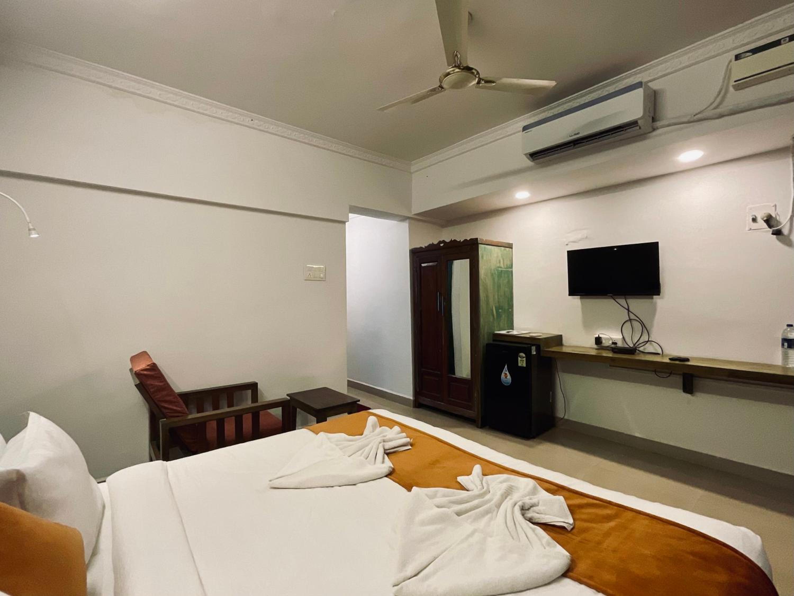 Deluxe Double Room with Sea View photo 3