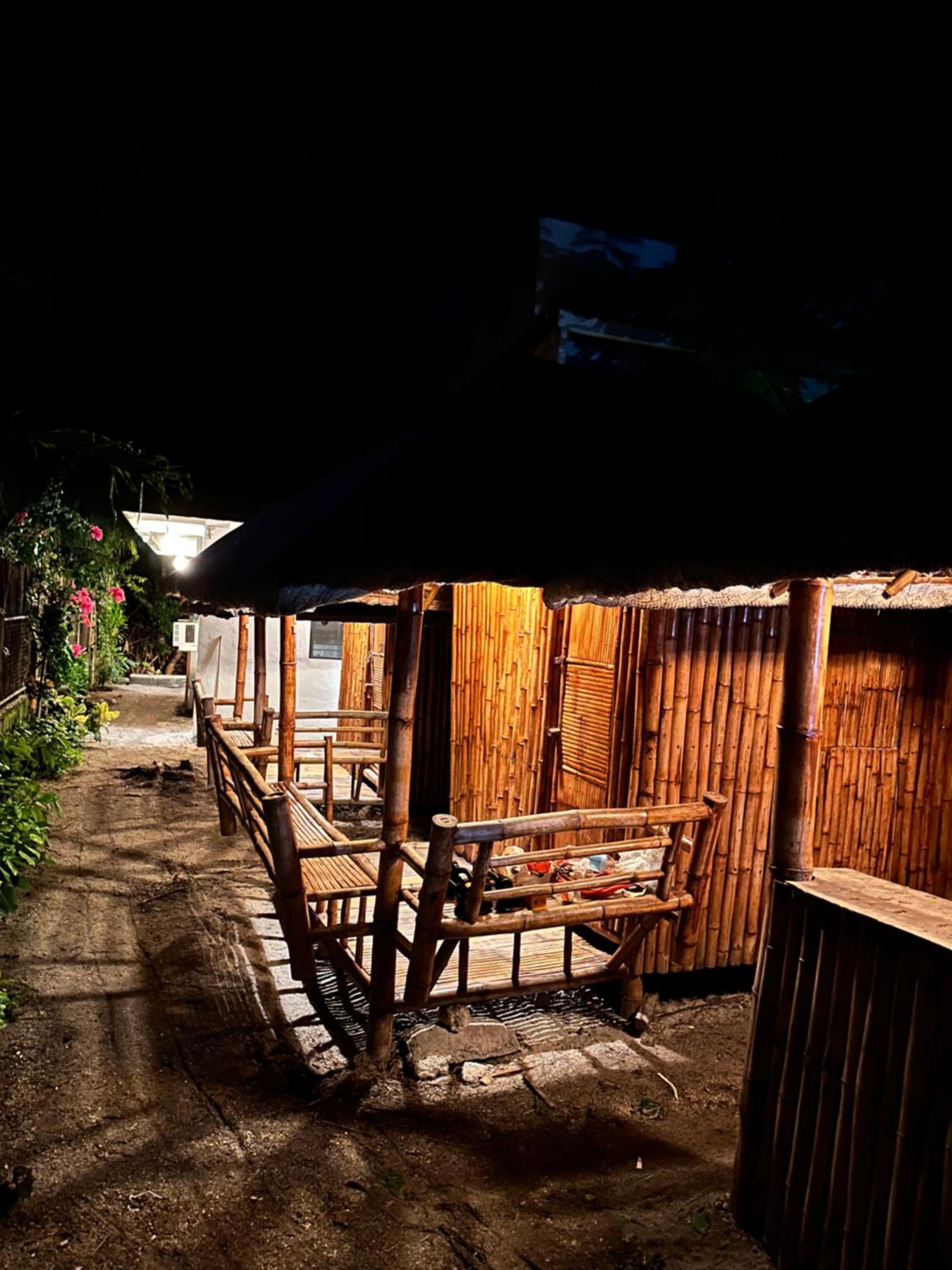 Bungalow with Garden View - Photo 1