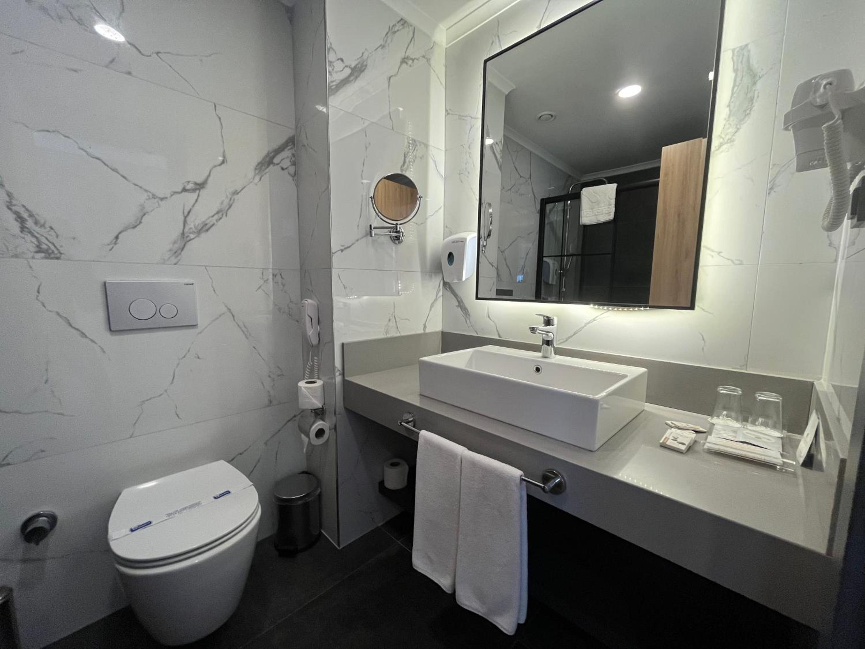 Standard Triple Room photo 2