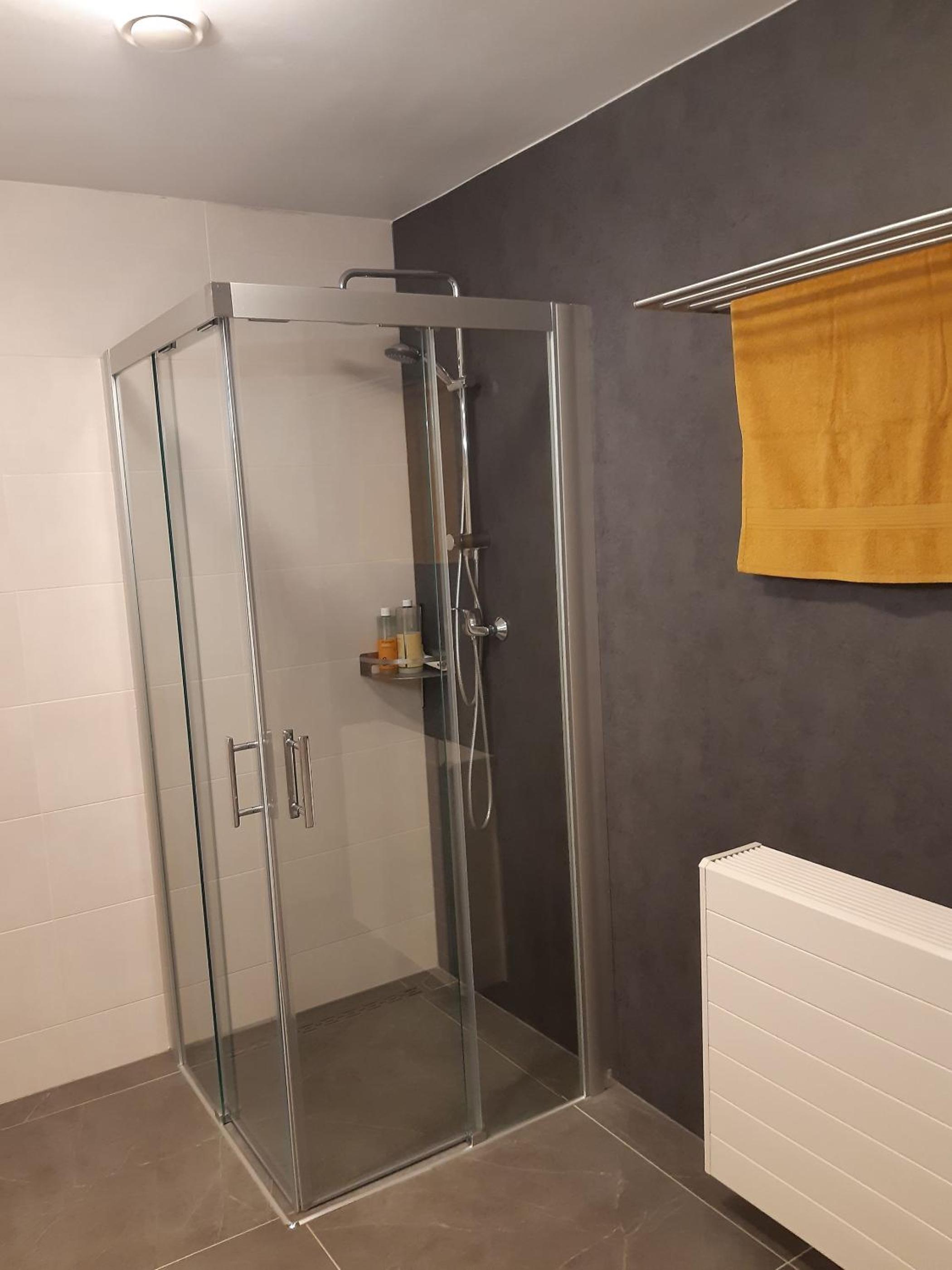 Budget Double Room photo 3
