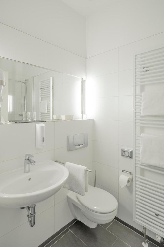 Single Room photo 3