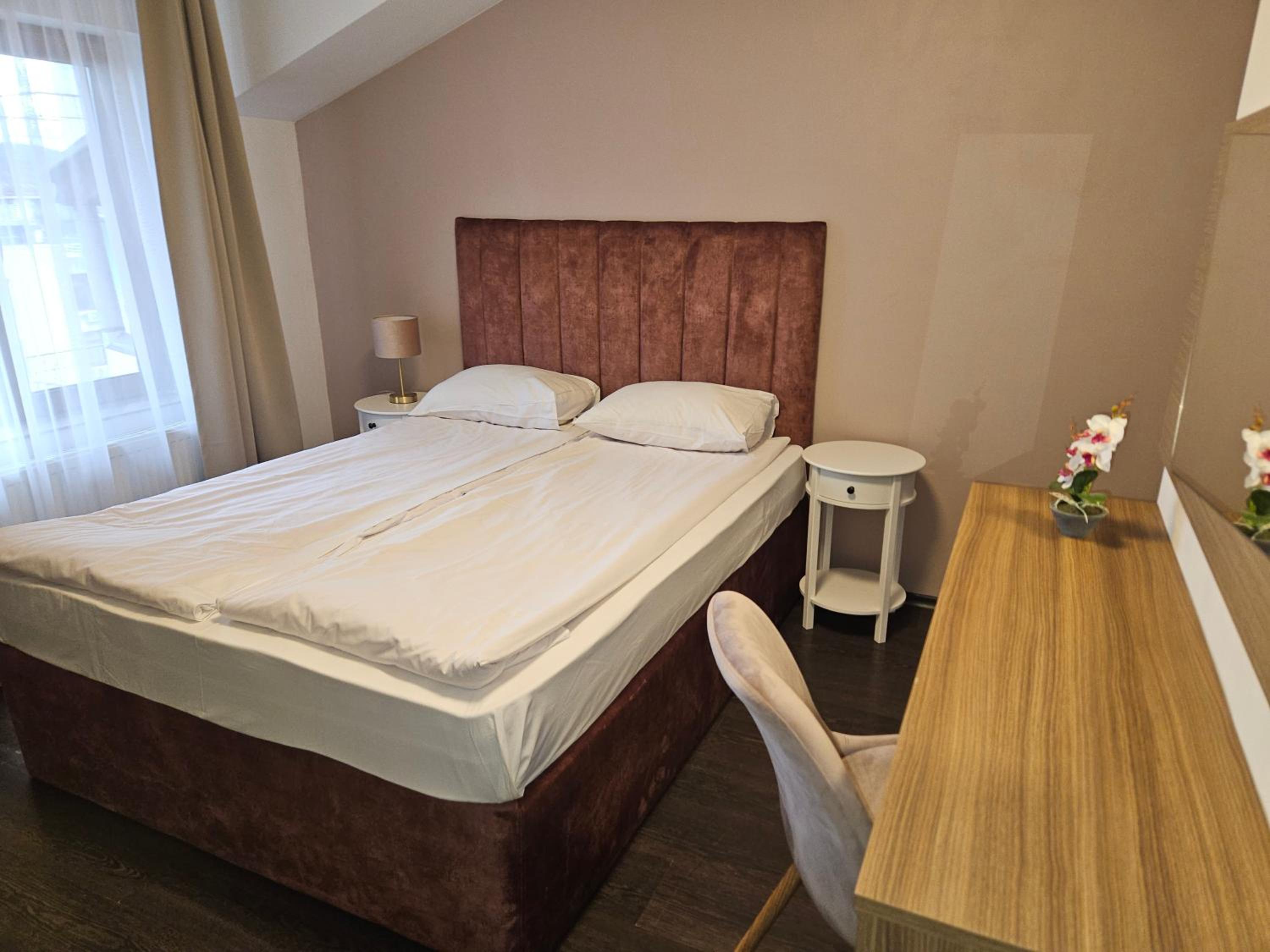 Double Room - No Balcony photo 3