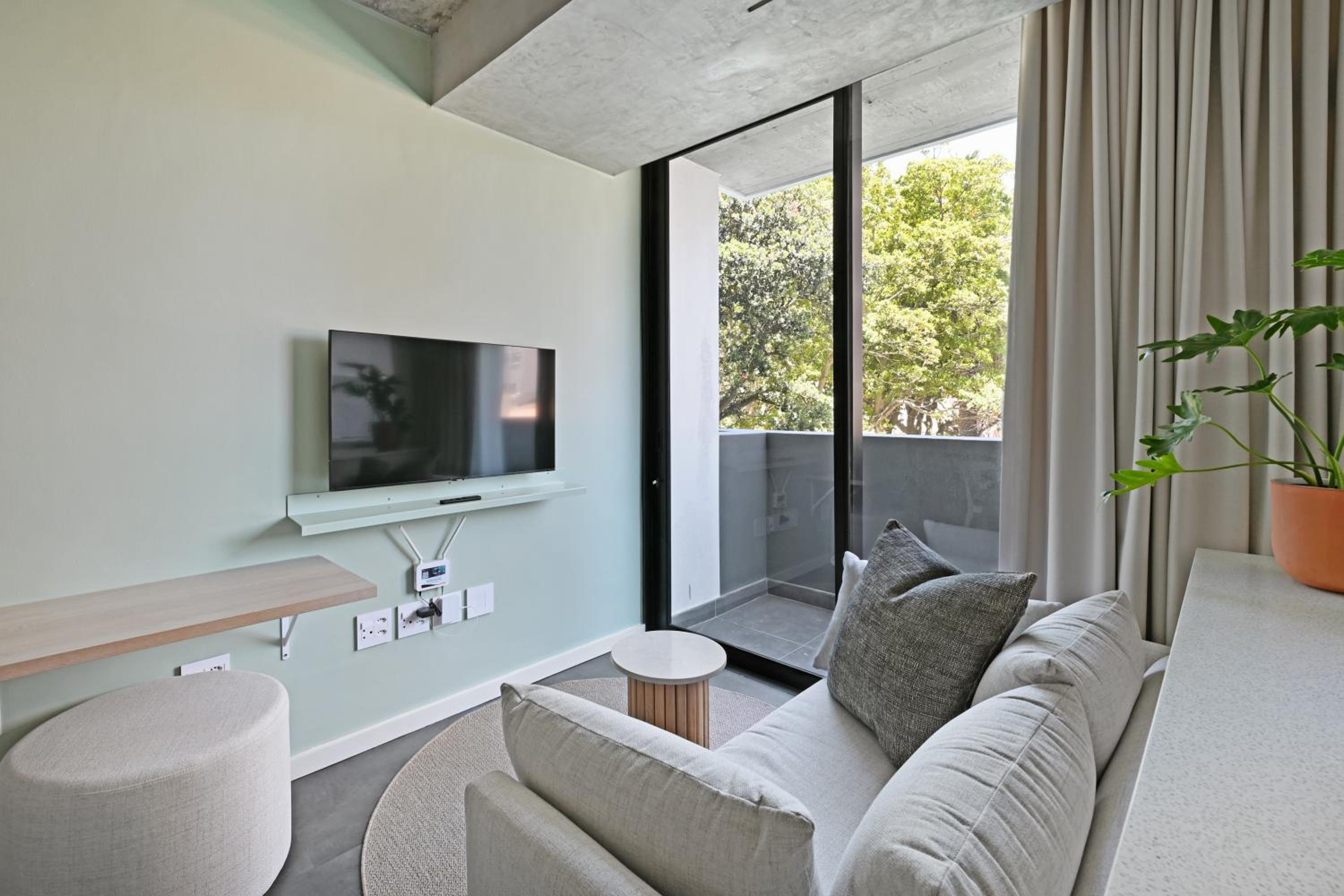 Studio Apartment