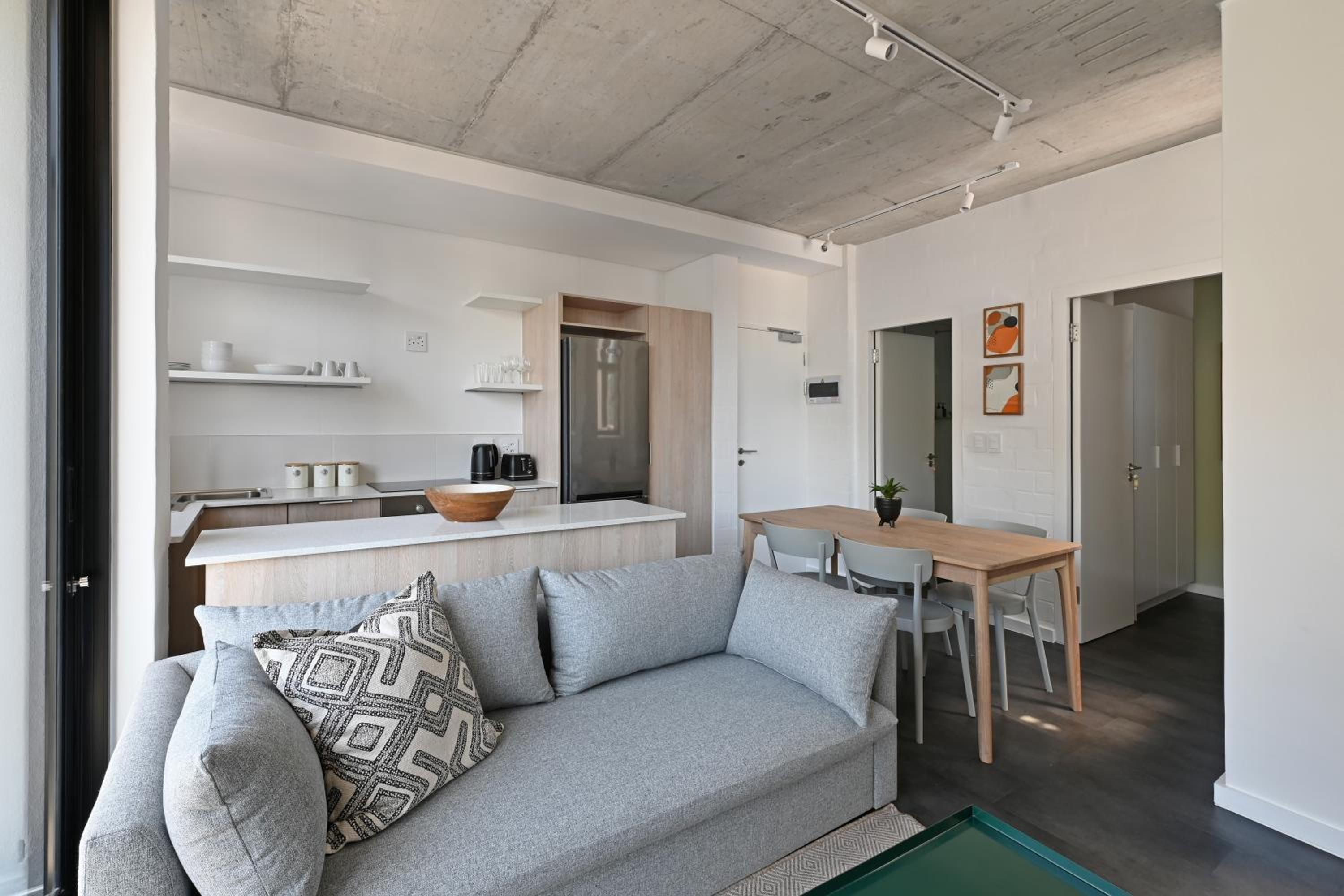 One Bedroom Apartment
