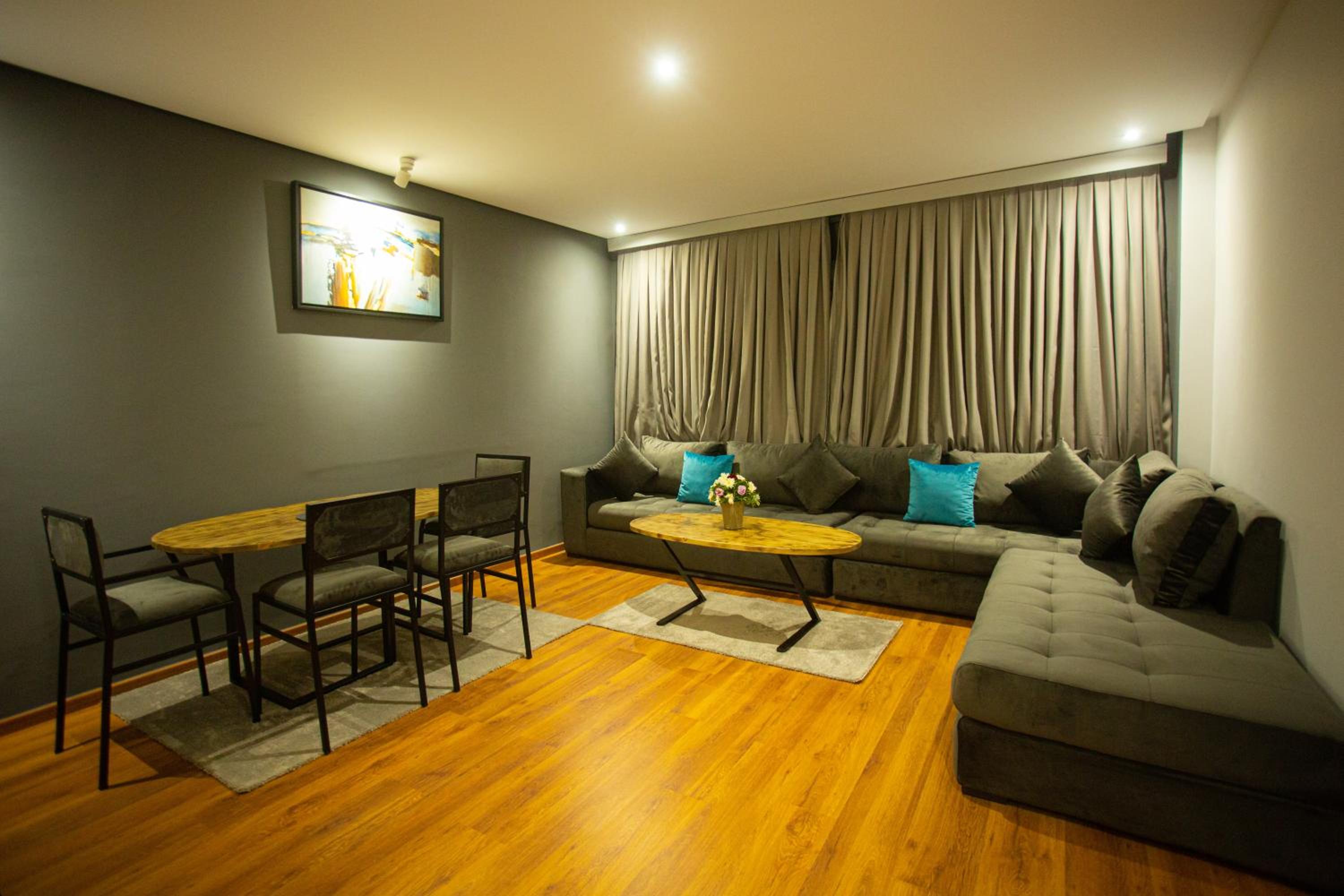 One-Bedroom Apartment