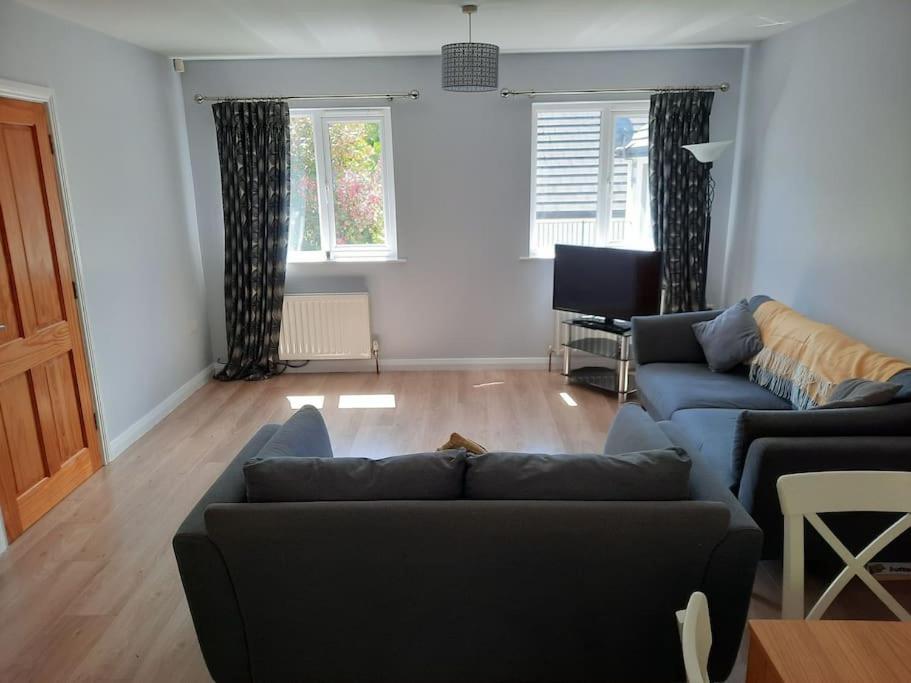 Three-Bedroom House photo 1