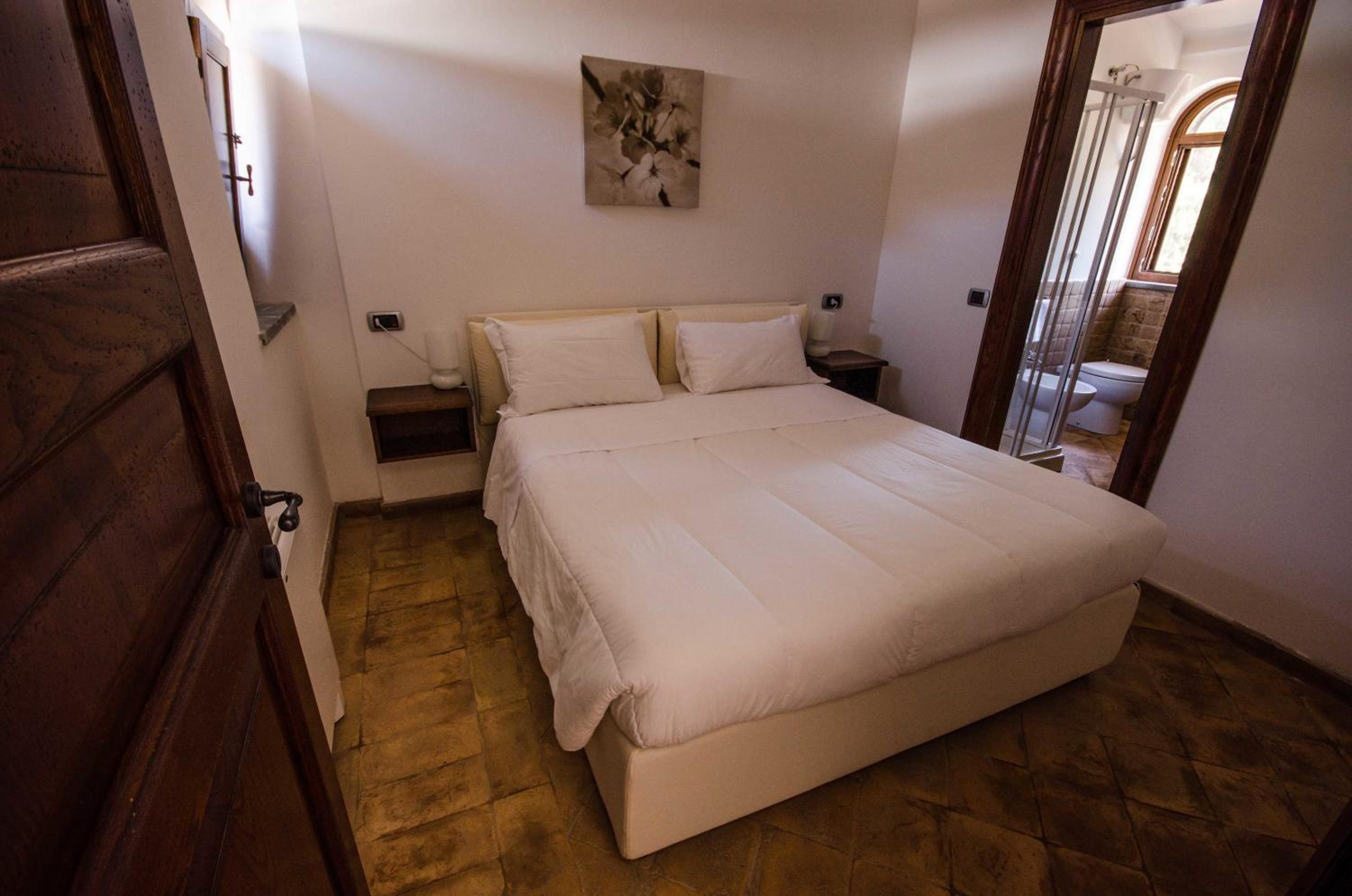 Quadruple Room - Photo 2