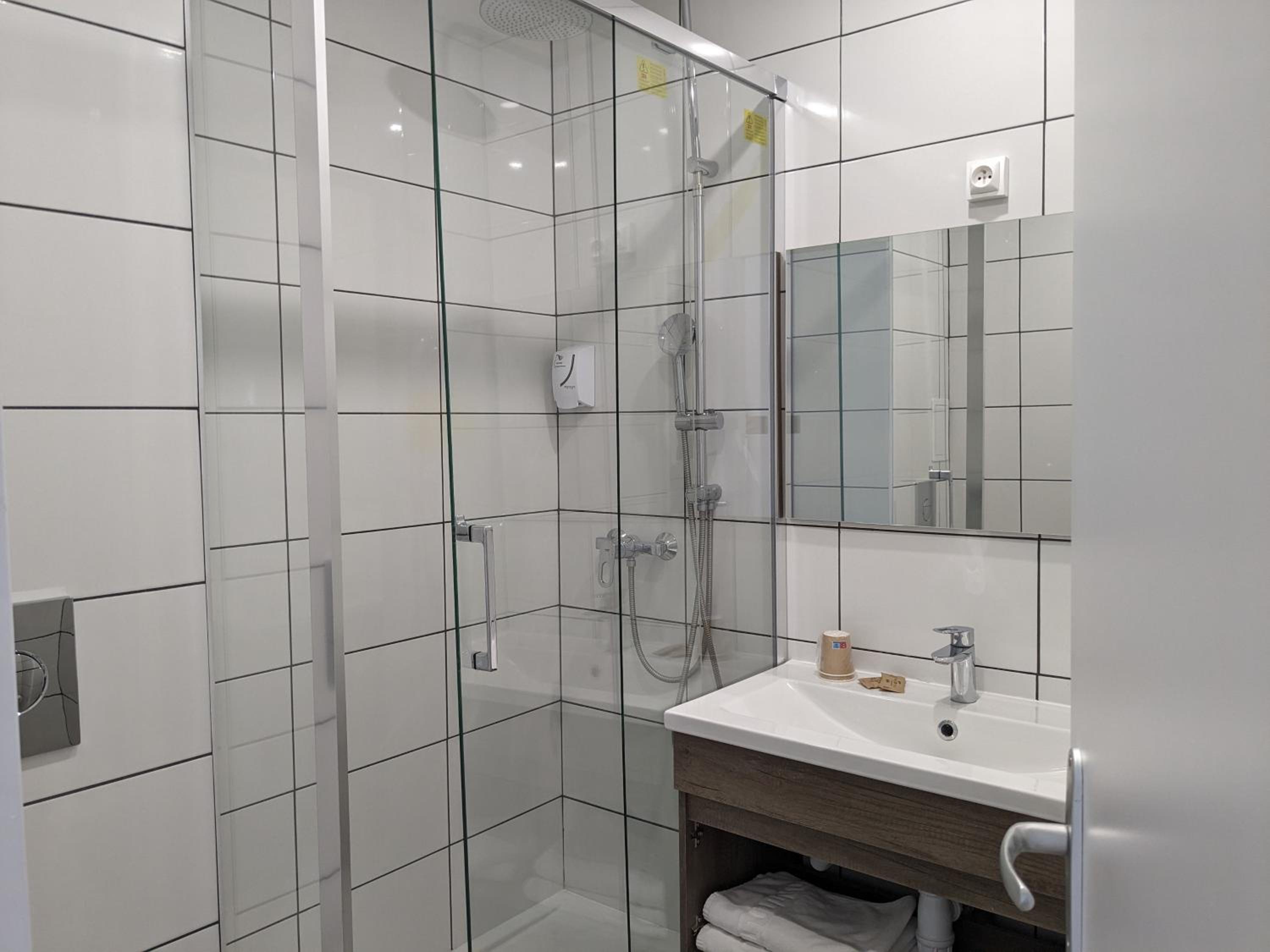 Classic Quadruple Room - Photo 4