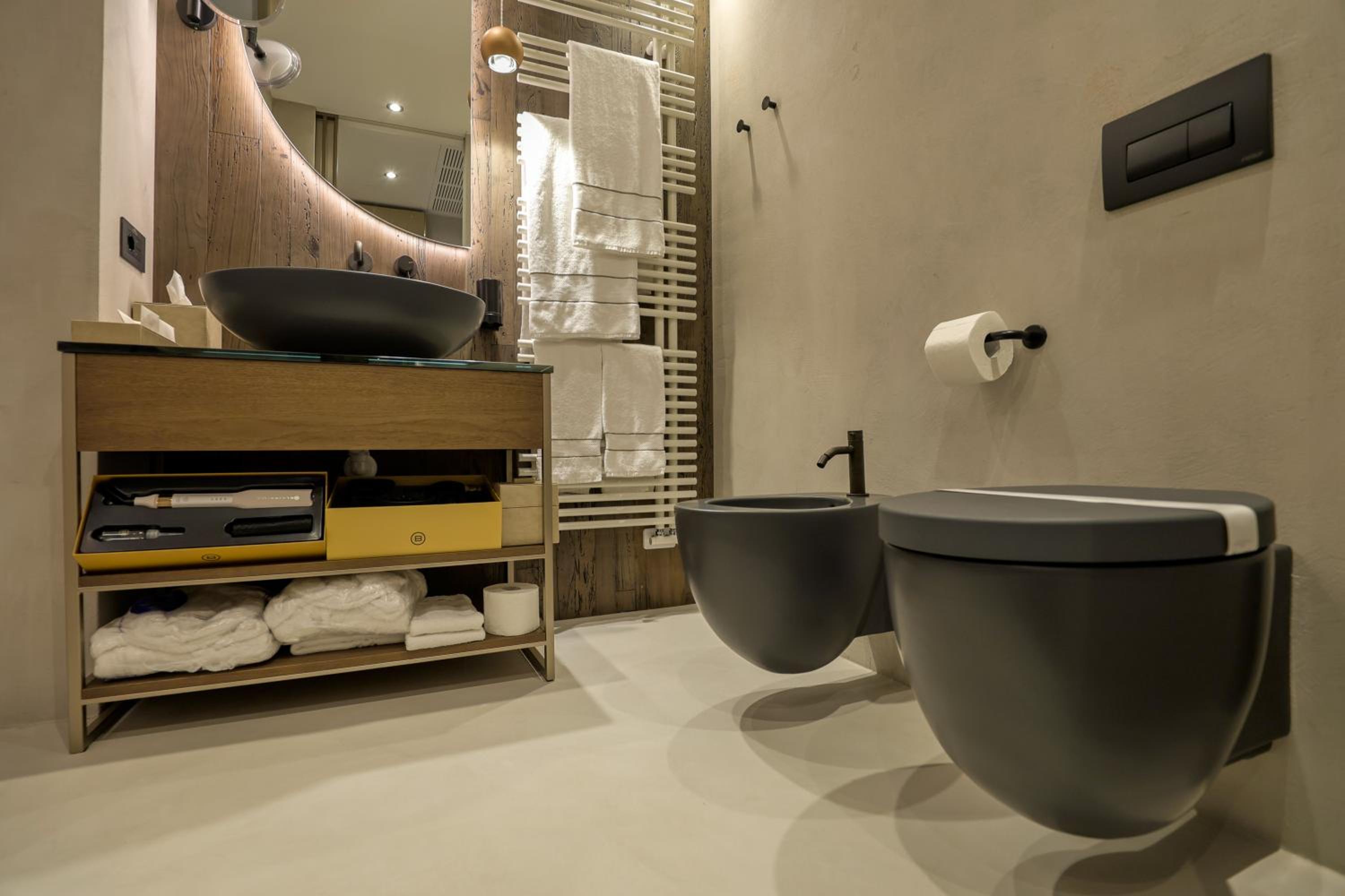 Junior Suite with Terrace - Photo 2
