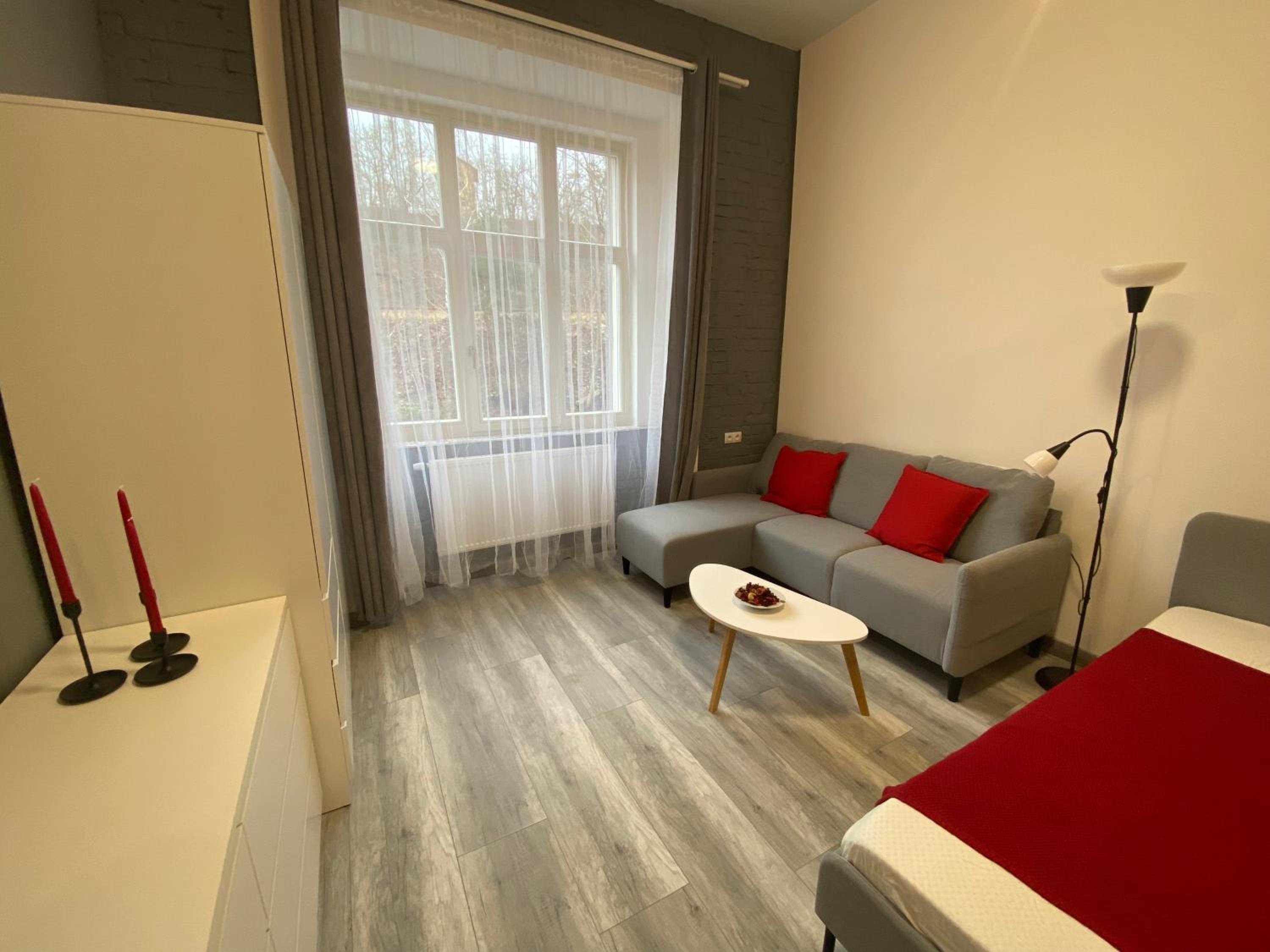 Apartment photo 2