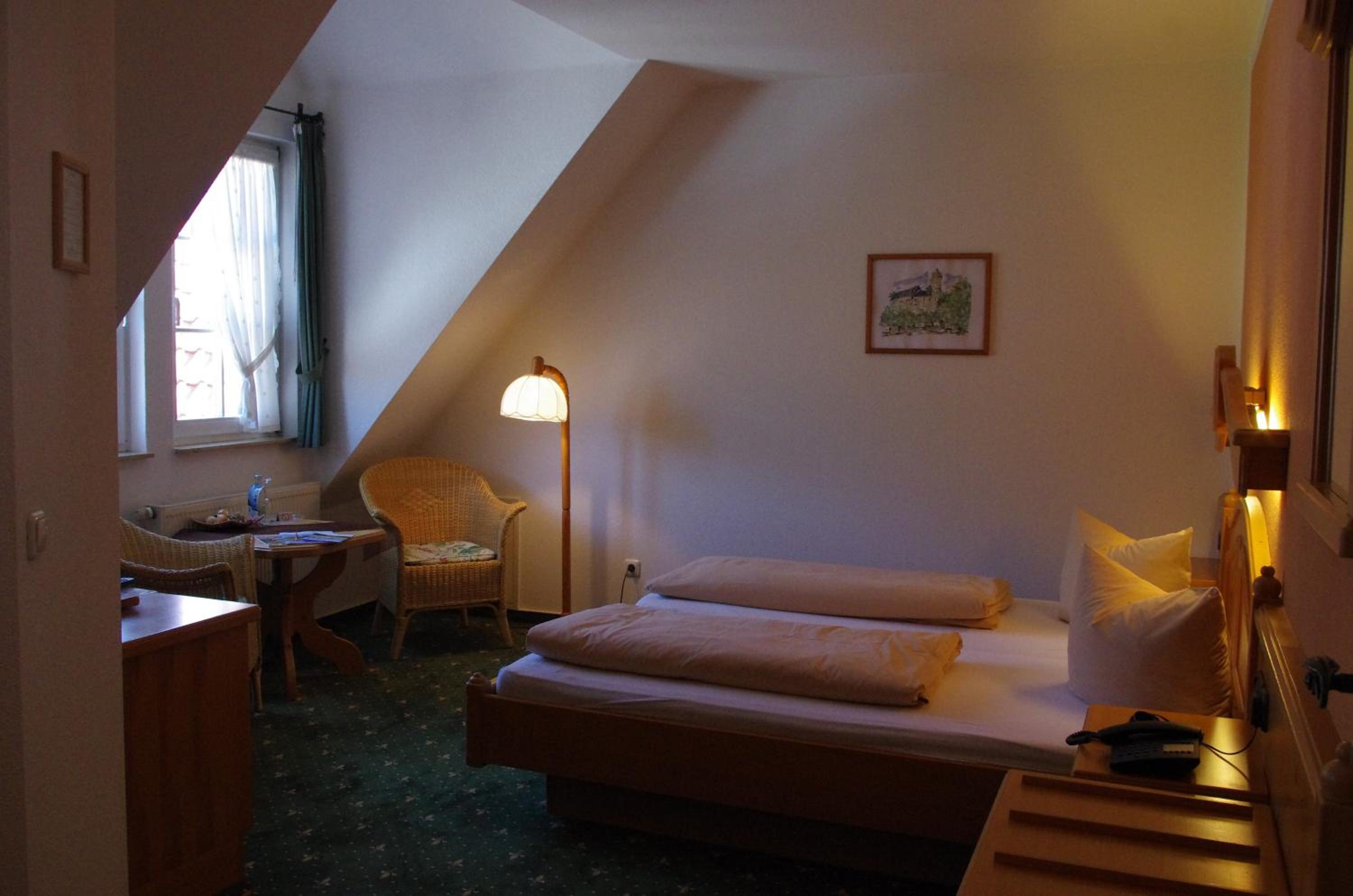 Double Room - Photo 11