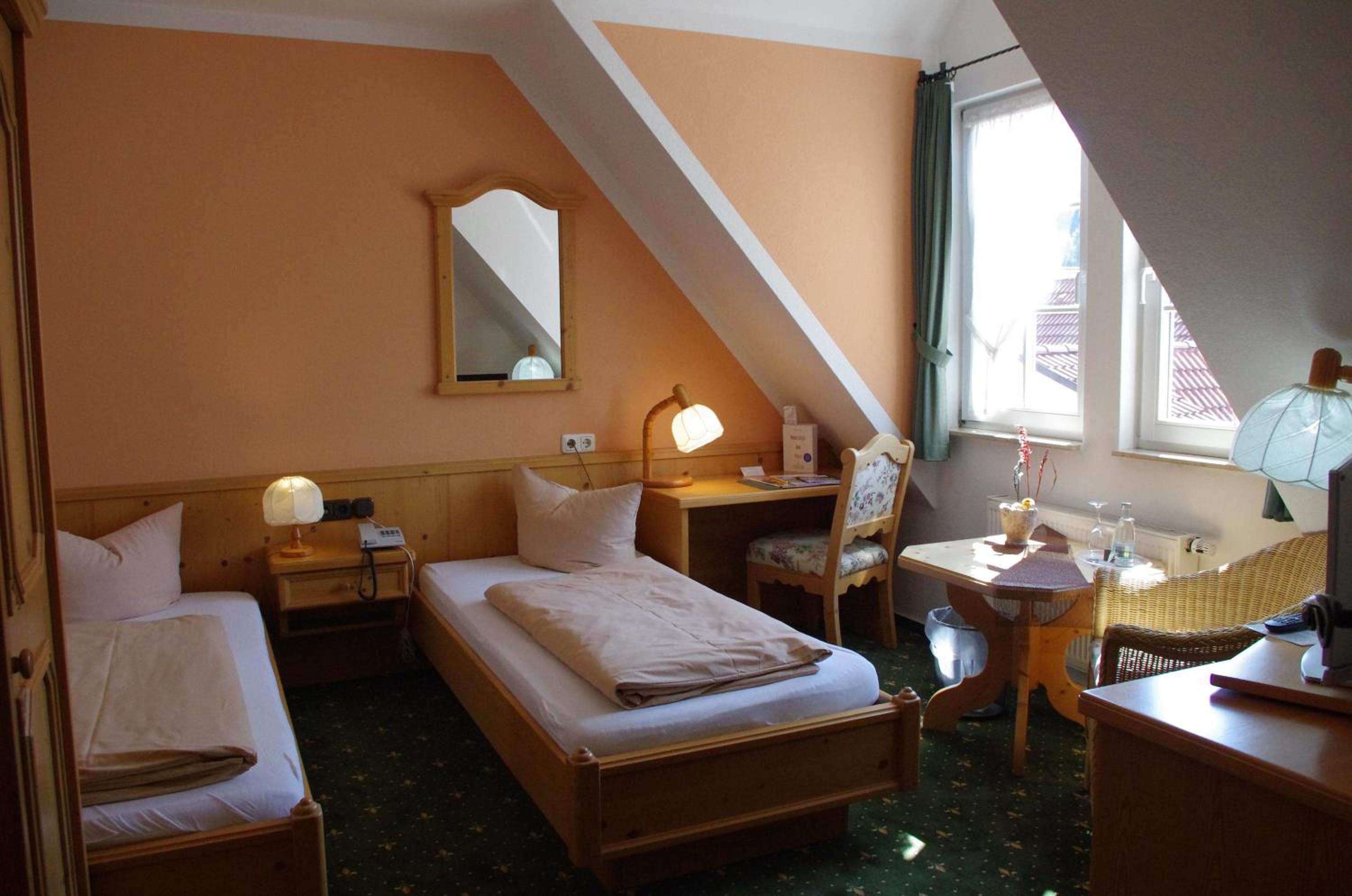 Double Room - Photo 15