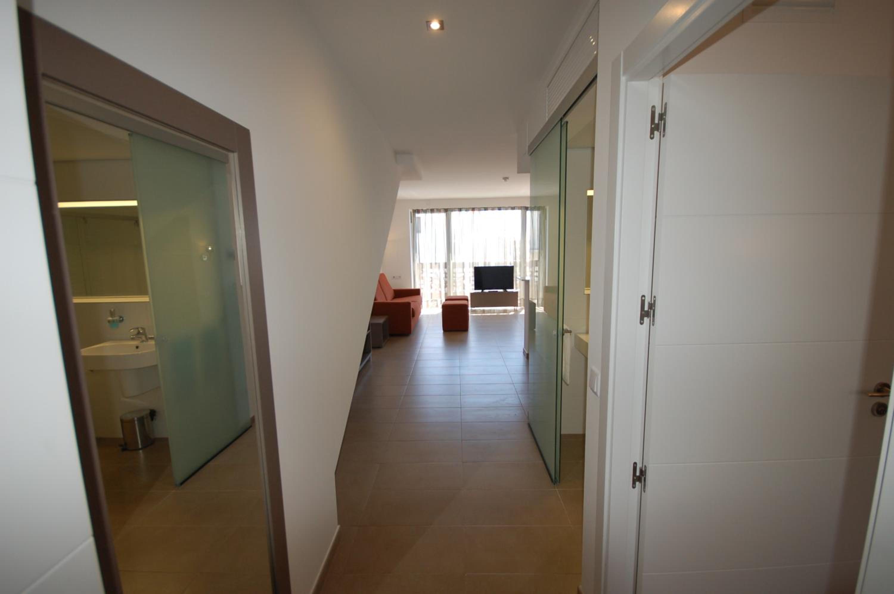 One-Bedroom Apartment with Terrace (2 Adults) photo 3
