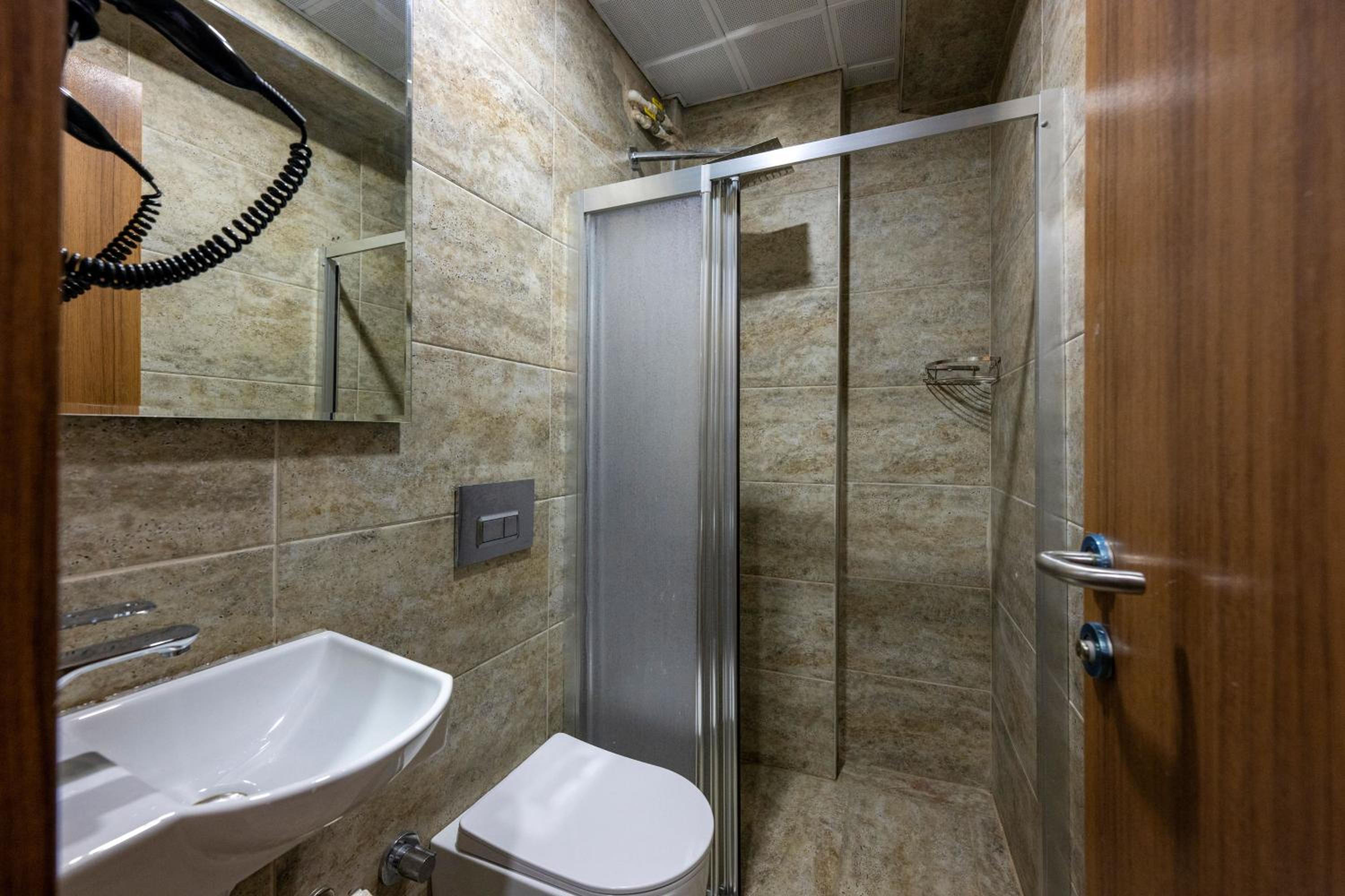 Comfort Triple Room