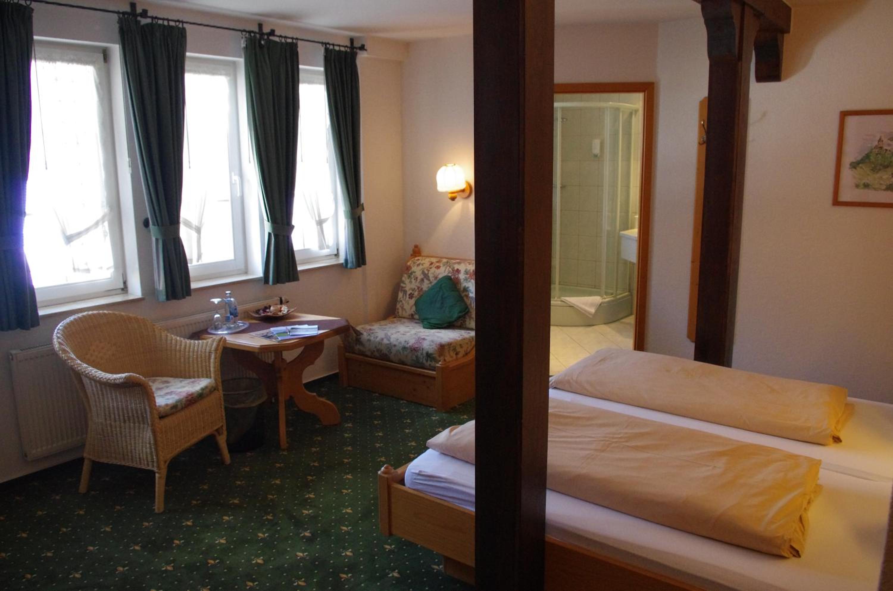 Double Room - Photo 17